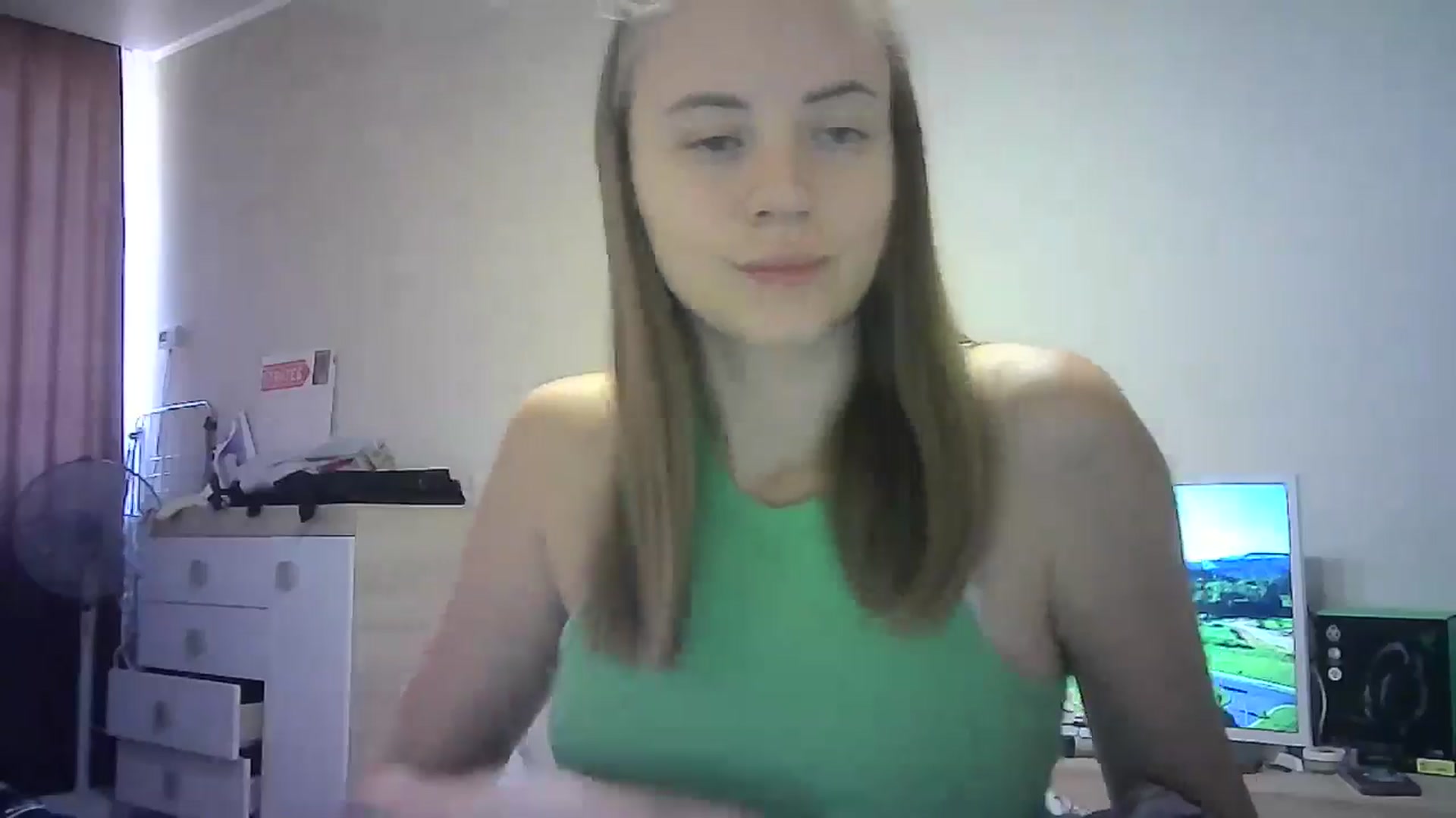 Gallery image thumbnail from Sulfate0's myfreecams stream on, 08/31/2024, 10:53 image 7 of 20