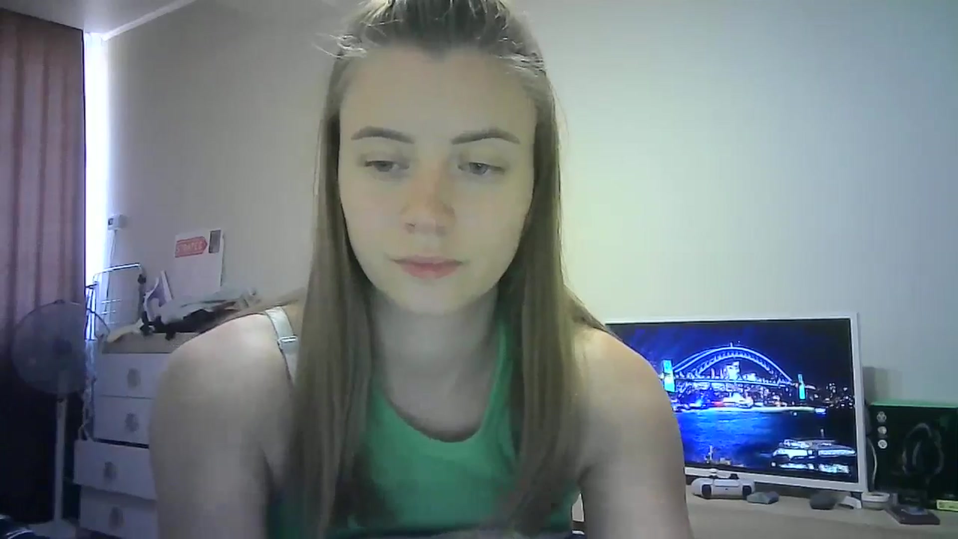 Gallery image thumbnail from Sulfate0's myfreecams stream on, 08/31/2024, 10:53 image 3 of 20