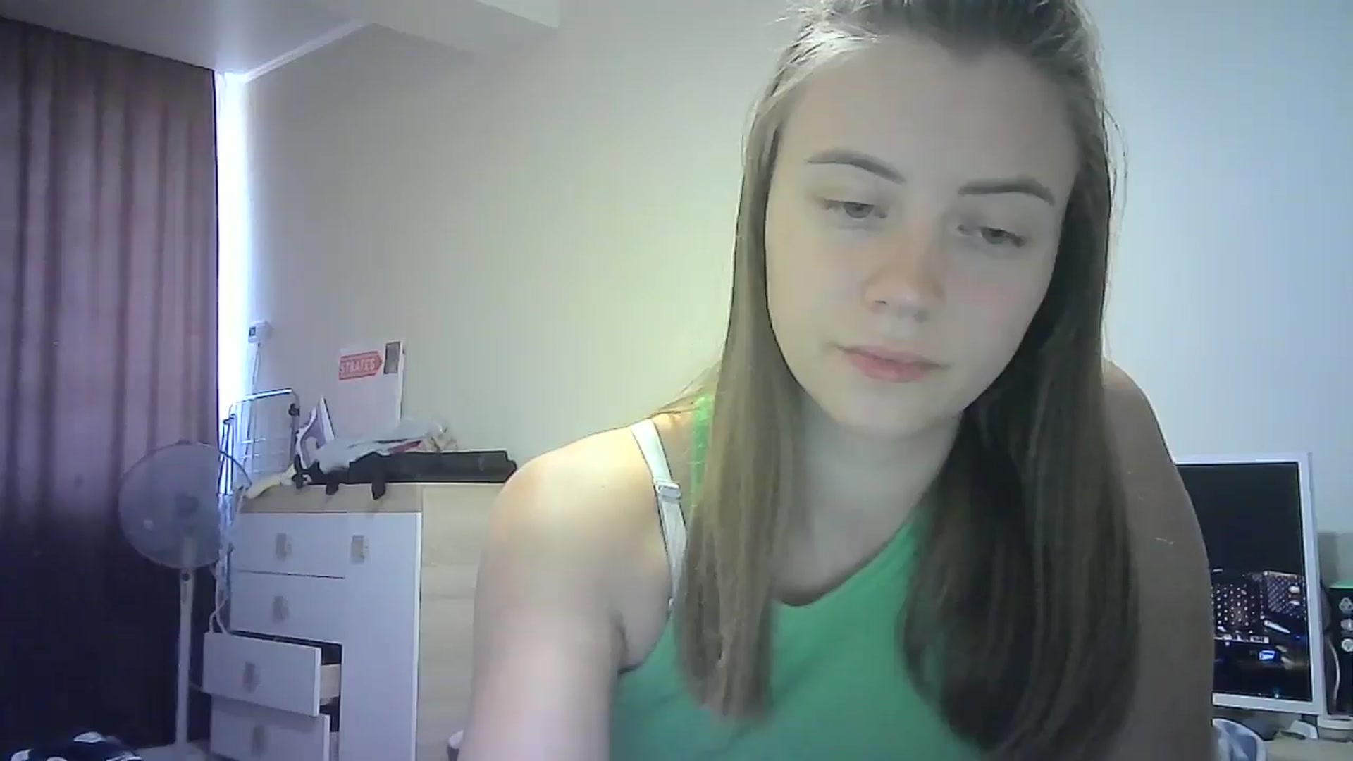 Gallery image thumbnail from Sulfate0's myfreecams stream on, 08/31/2024, 11:07 image 6 of 20