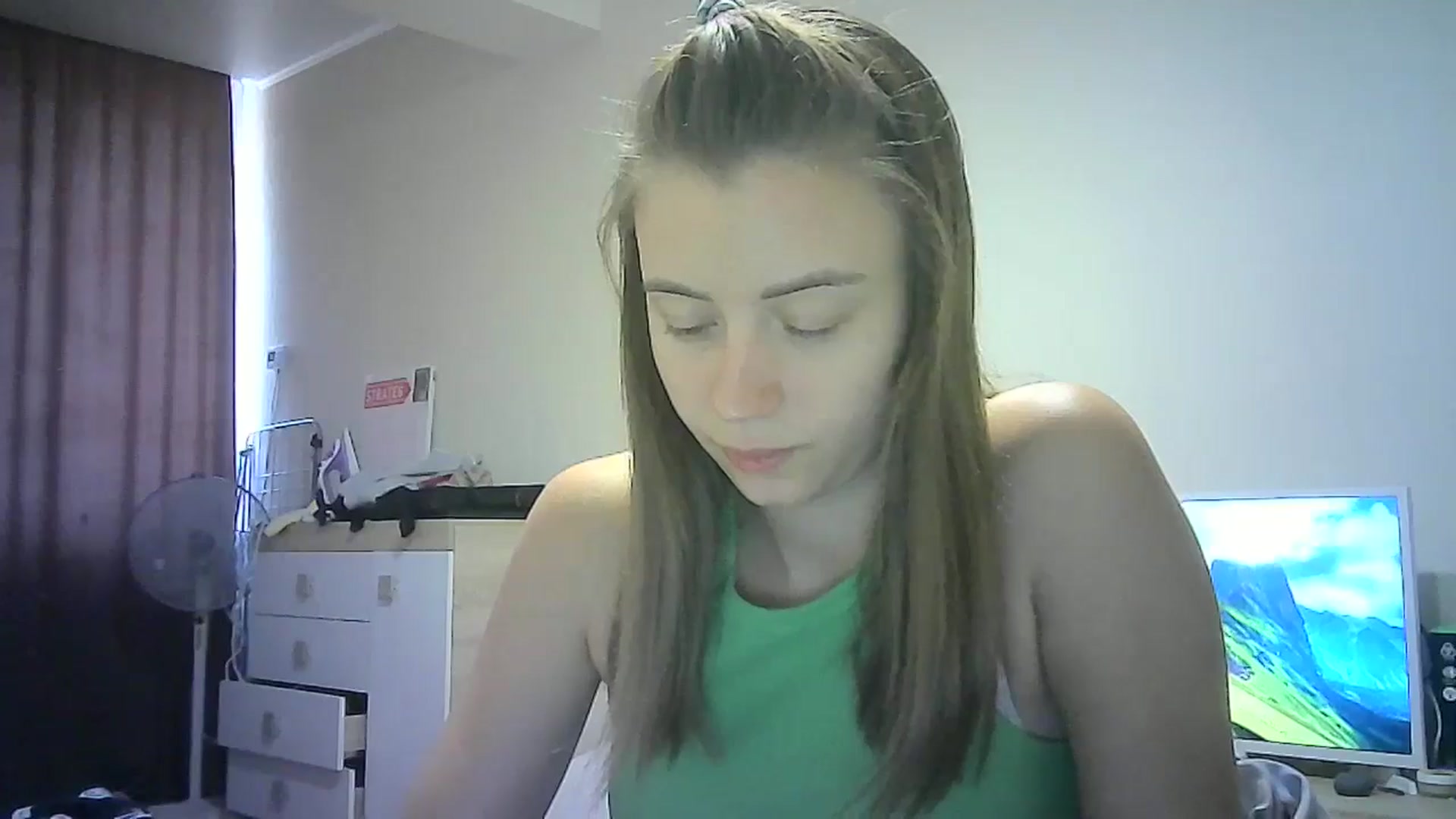 Gallery image thumbnail from Sulfate0's myfreecams stream on, 08/31/2024, 11:07 image 2 of 20