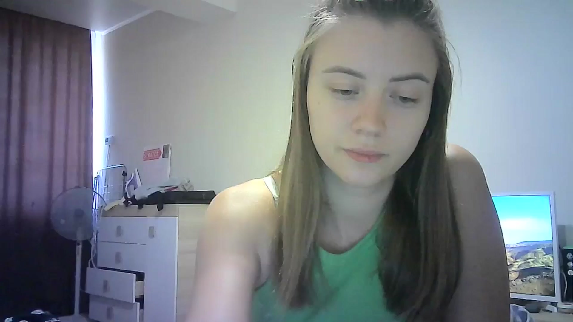 Gallery image thumbnail from Sulfate0's myfreecams stream on, 08/31/2024, 11:07 image 1 of 20