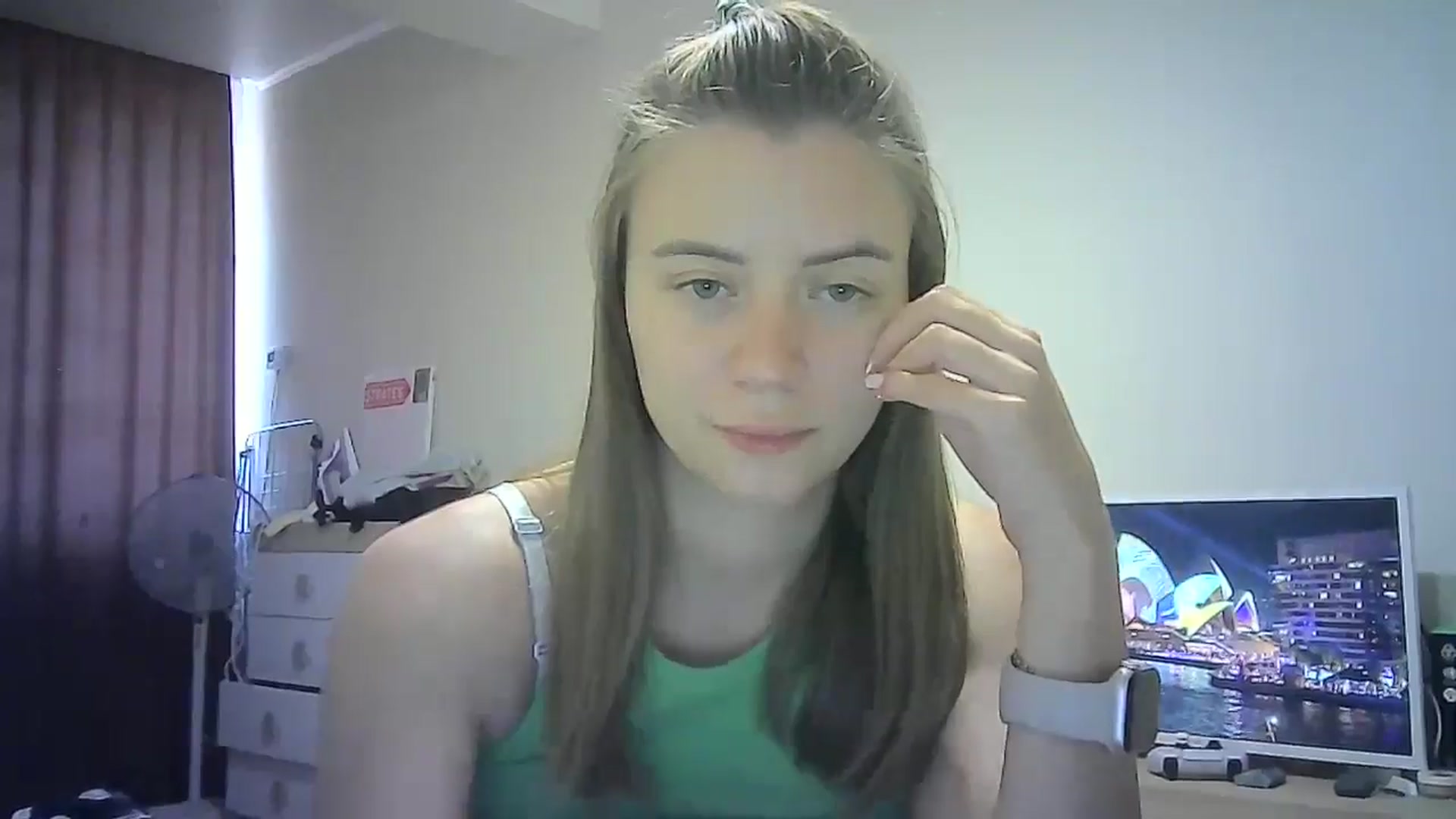 Gallery image thumbnail from Sulfate0's myfreecams stream on, 08/31/2024, 11:07 image 9 of 20