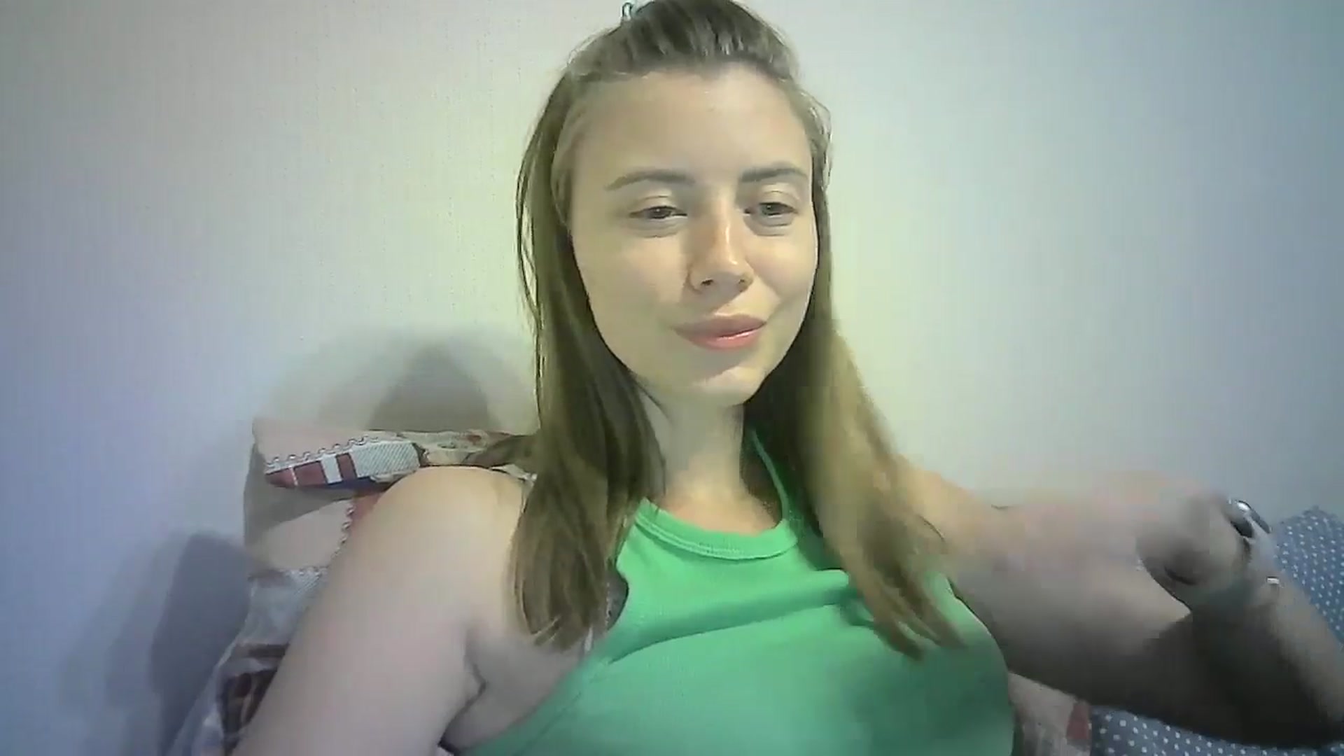 Gallery image thumbnail from Sulfate0's myfreecams stream on, 08/31/2024, 11:57 image 7 of 20
