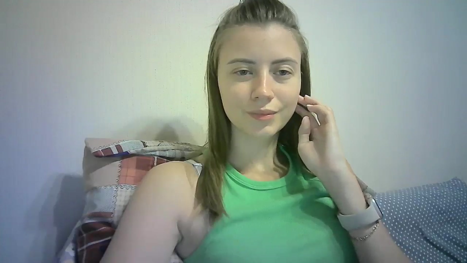 Gallery image thumbnail from Sulfate0's myfreecams stream on, 08/31/2024, 11:57 image 14 of 20