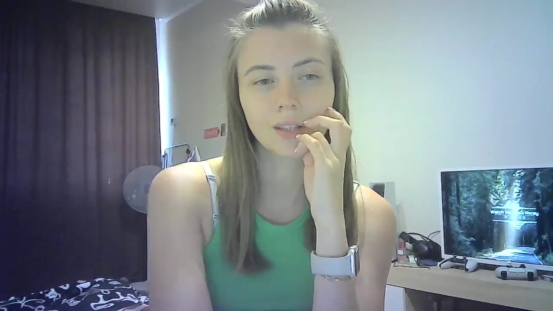 Gallery image thumbnail from Sulfate0's myfreecams stream on, 08/31/2024, 13:39 image 17 of 20