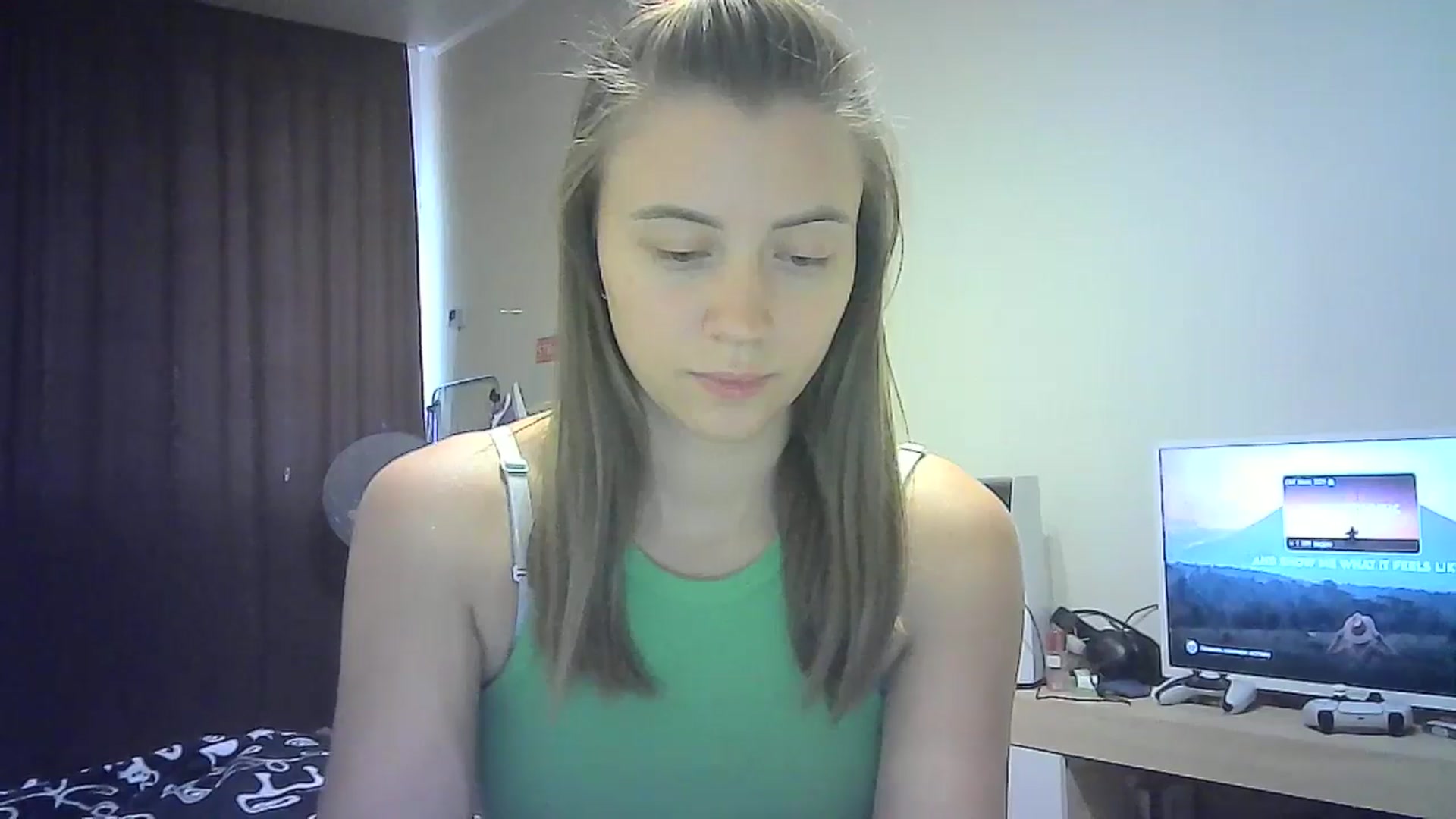Gallery image thumbnail from Sulfate0's myfreecams stream on, 08/31/2024, 13:39 image 7 of 20