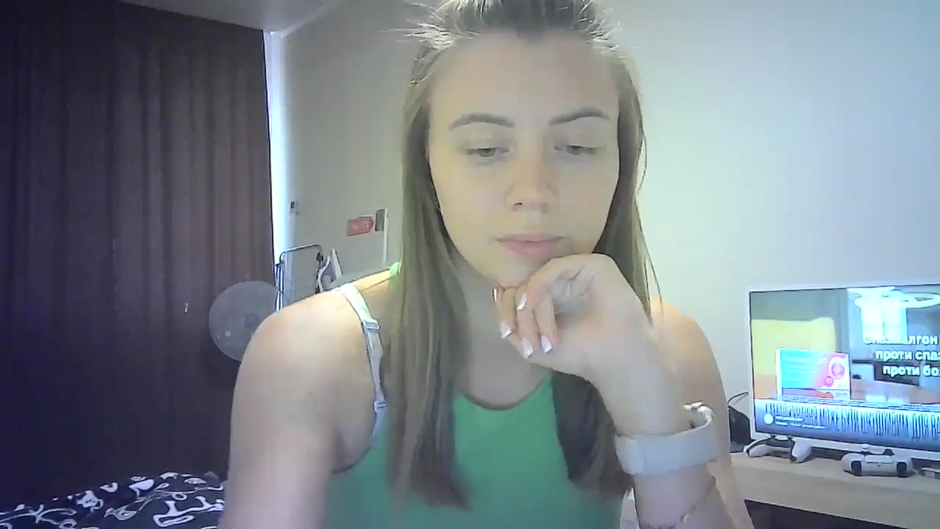 Gallery image thumbnail from Sulfate0's myfreecams stream on, 08/31/2024, 13:39 image 8 of 20