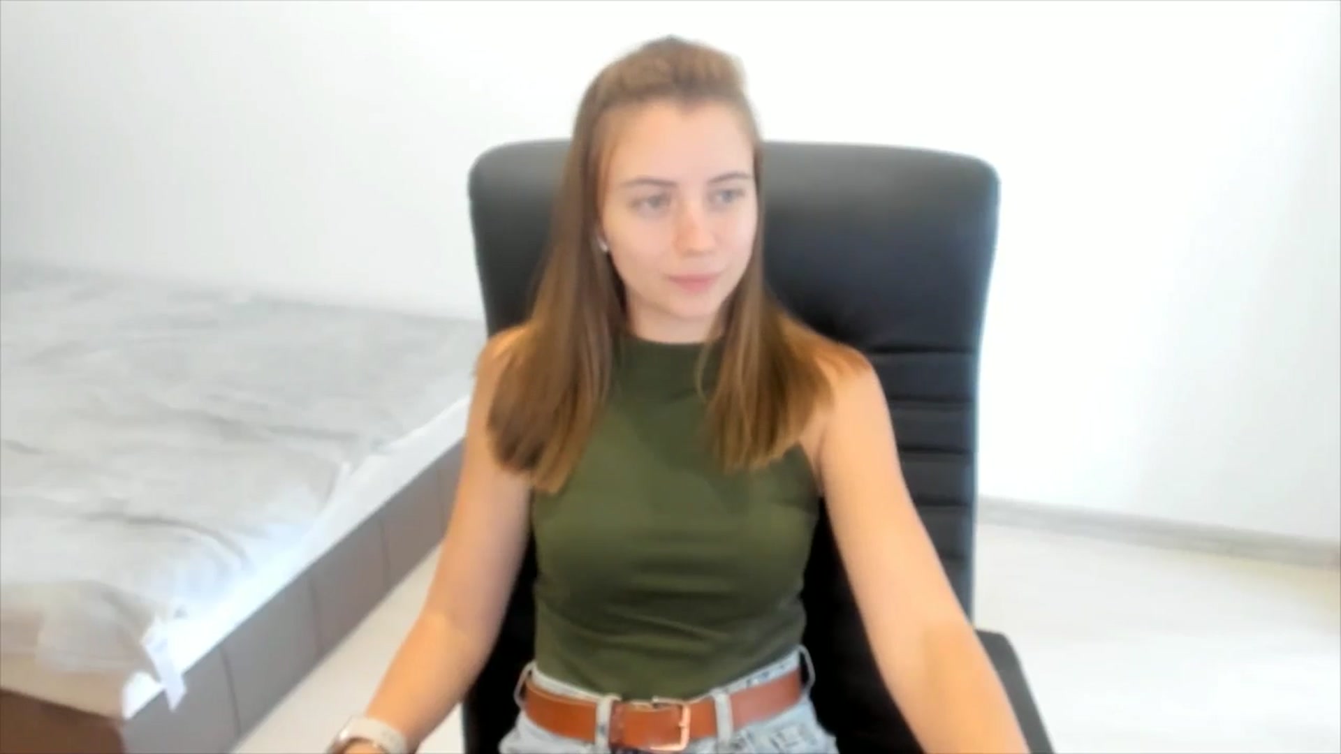 Gallery image thumbnail from Sulfate0's myfreecams stream on, 09/02/2024, 08:33 image 20 of 20