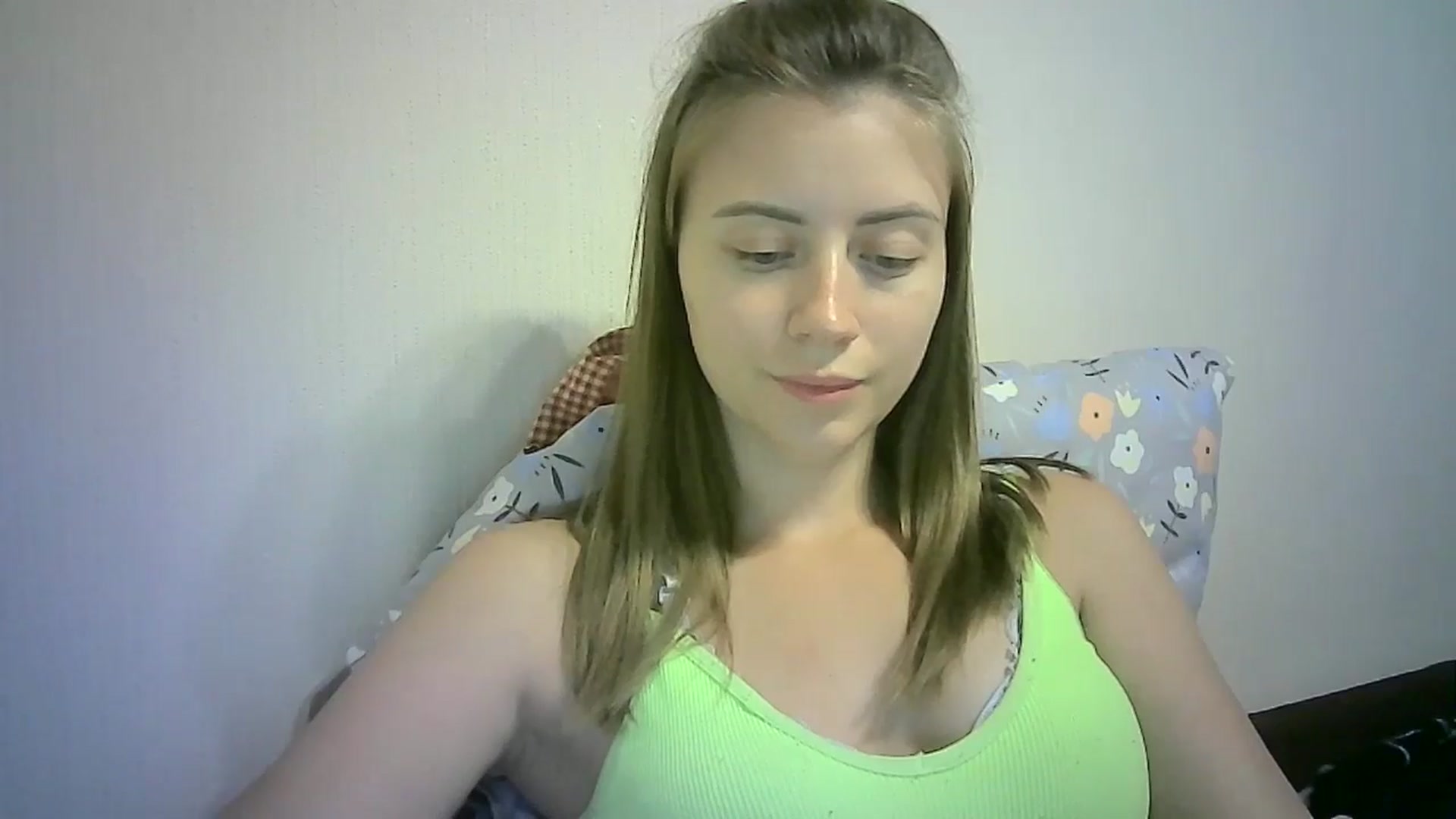 Gallery image thumbnail from Sulfate0's myfreecams stream on, 09/05/2024, 10:04 image 10 of 20
