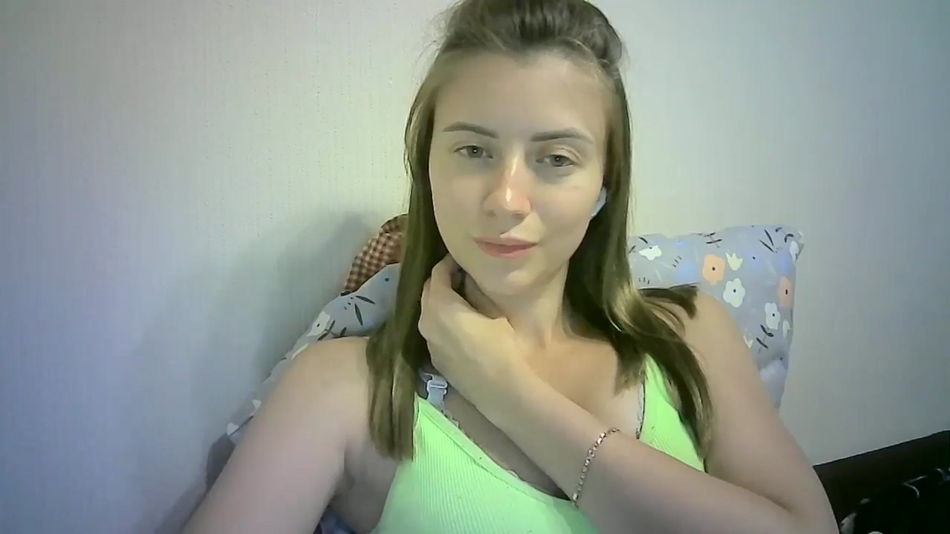 Gallery image thumbnail from Sulfate0's myfreecams stream on, 09/05/2024, 10:04 image 5 of 20