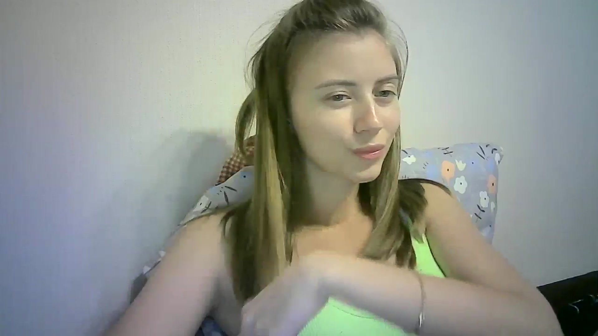 Gallery image thumbnail from Sulfate0's myfreecams stream on, 09/05/2024, 10:04 image 7 of 20