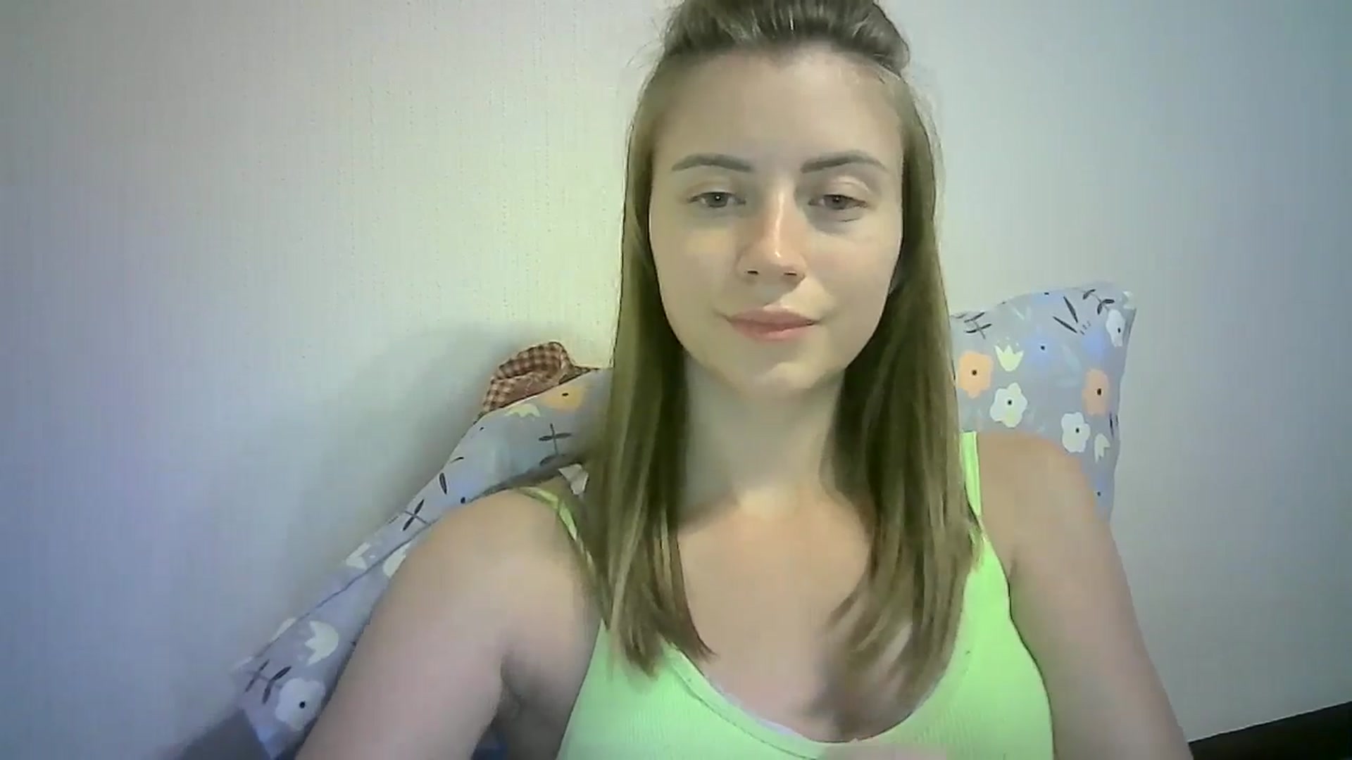 Gallery image thumbnail from Sulfate0's myfreecams stream on, 09/05/2024, 11:40 image 9 of 20