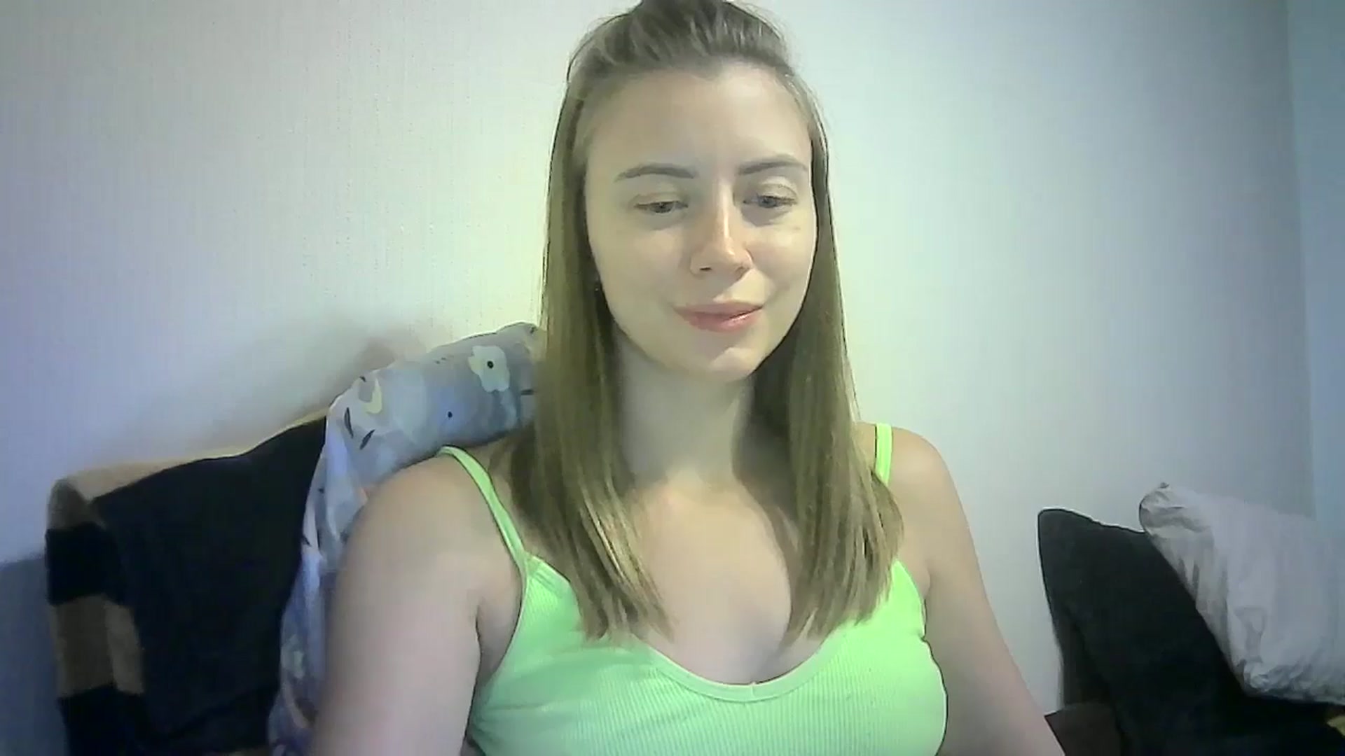 Gallery image thumbnail from Sulfate0's myfreecams stream on, 09/06/2024, 09:14 image 9 of 20