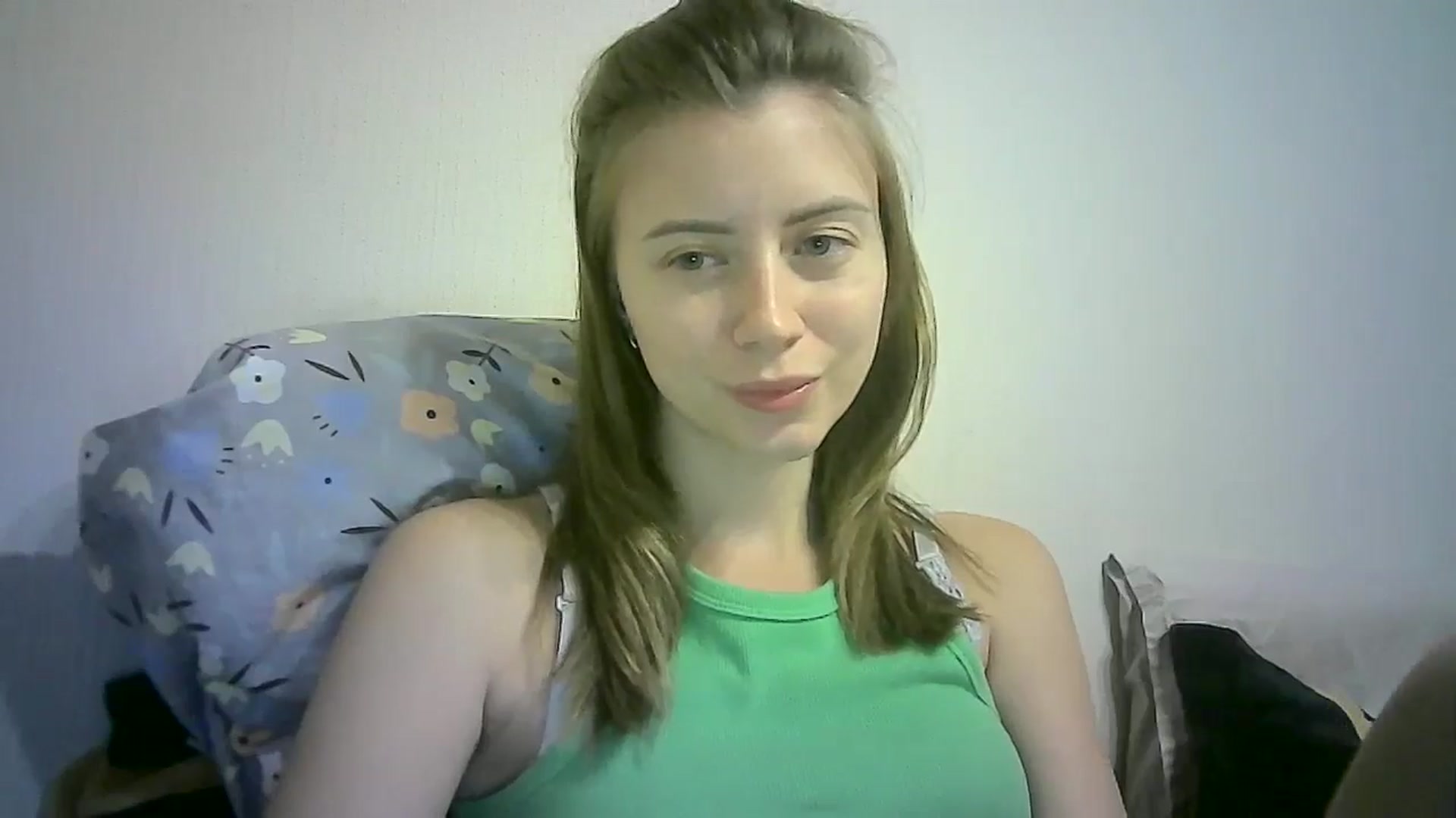 Gallery image thumbnail from Sulfate0's myfreecams stream on, 09/07/2024, 07:47 image 5 of 20