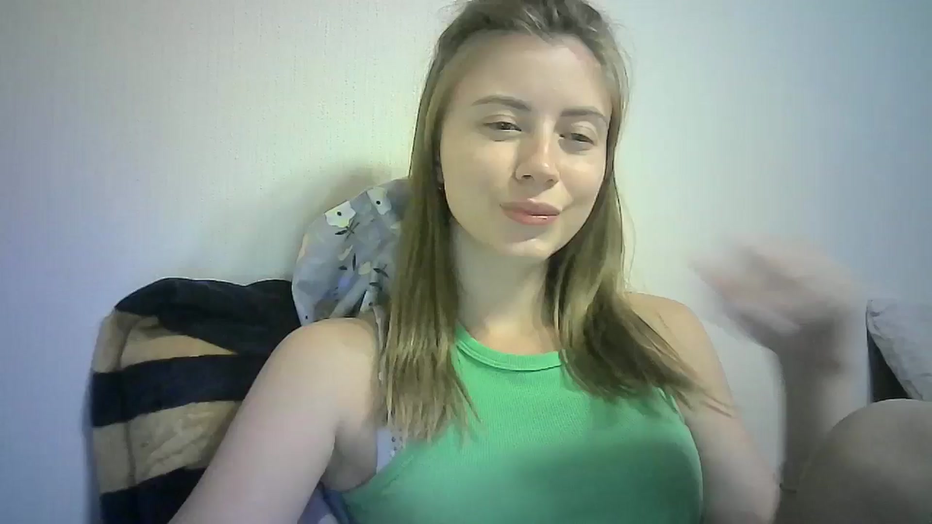 Gallery image thumbnail from Sulfate0's myfreecams stream on, 09/07/2024, 10:55 image 17 of 20