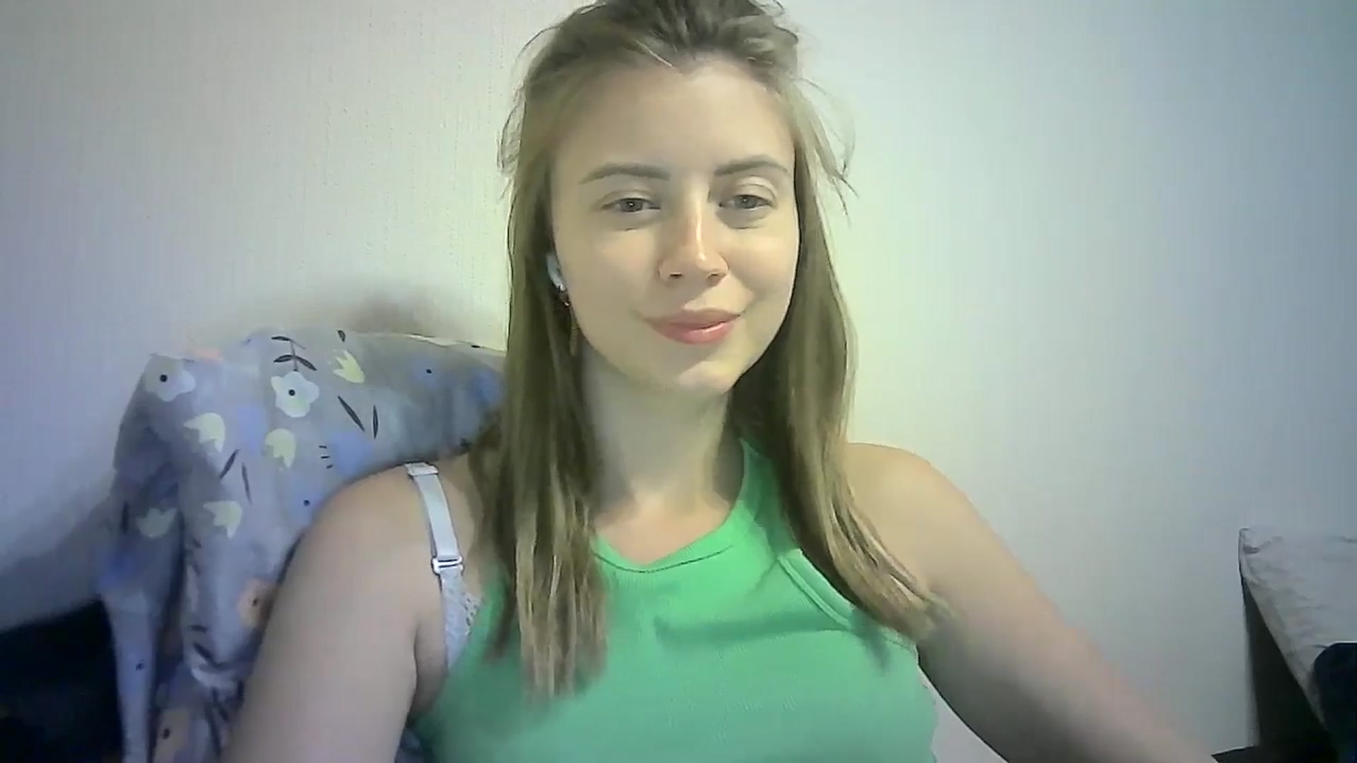 Gallery image thumbnail from Sulfate0's myfreecams stream on, 09/07/2024, 12:08 image 15 of 20