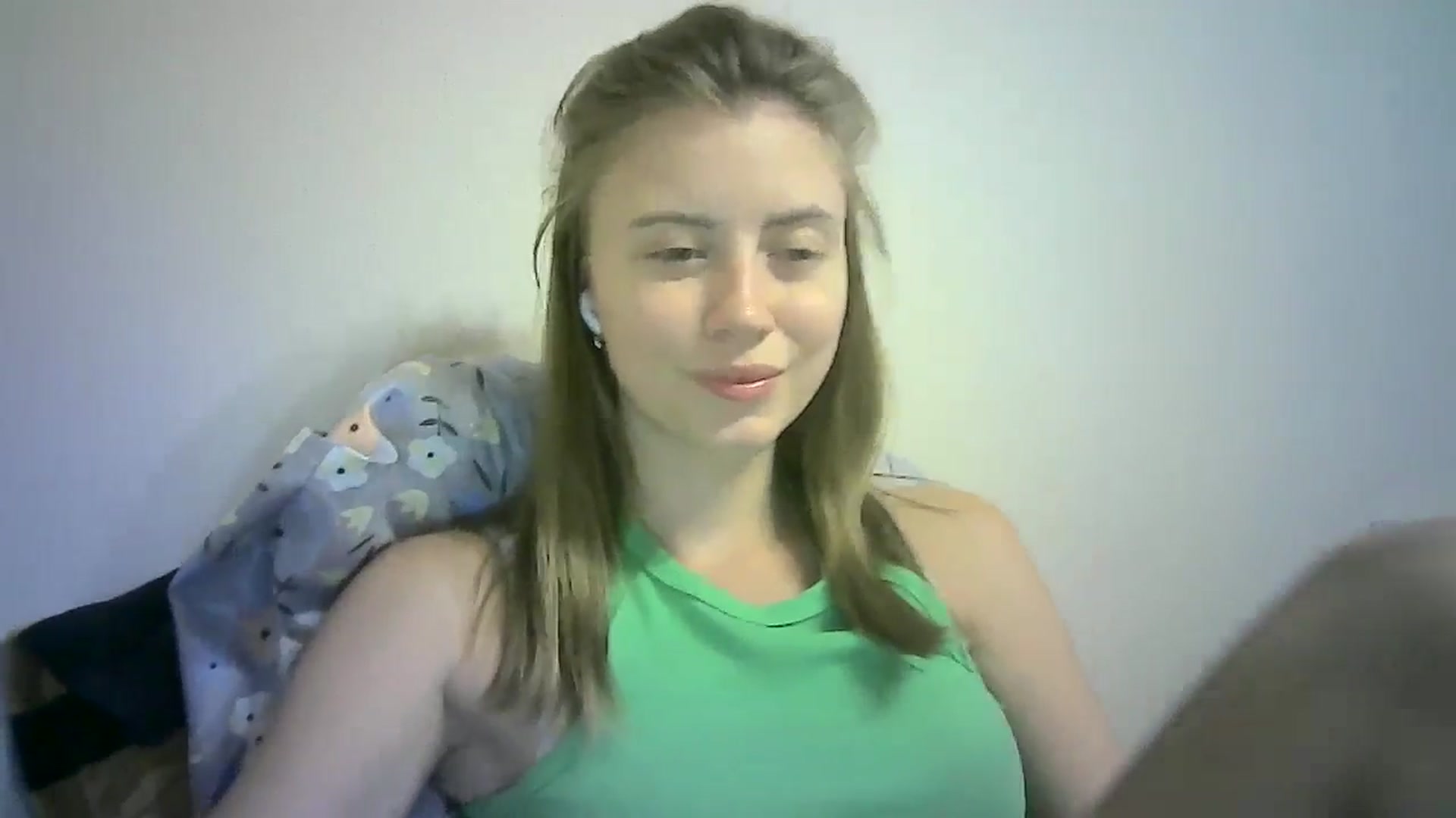 Gallery image thumbnail from Sulfate0's myfreecams stream on, 09/07/2024, 12:08 image 3 of 20