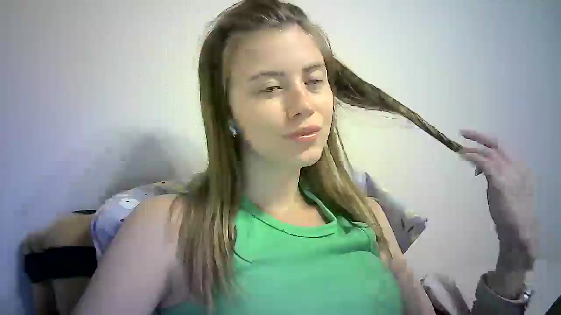 Gallery image thumbnail from Sulfate0's myfreecams stream on, 09/08/2024, 10:46 image 17 of 20