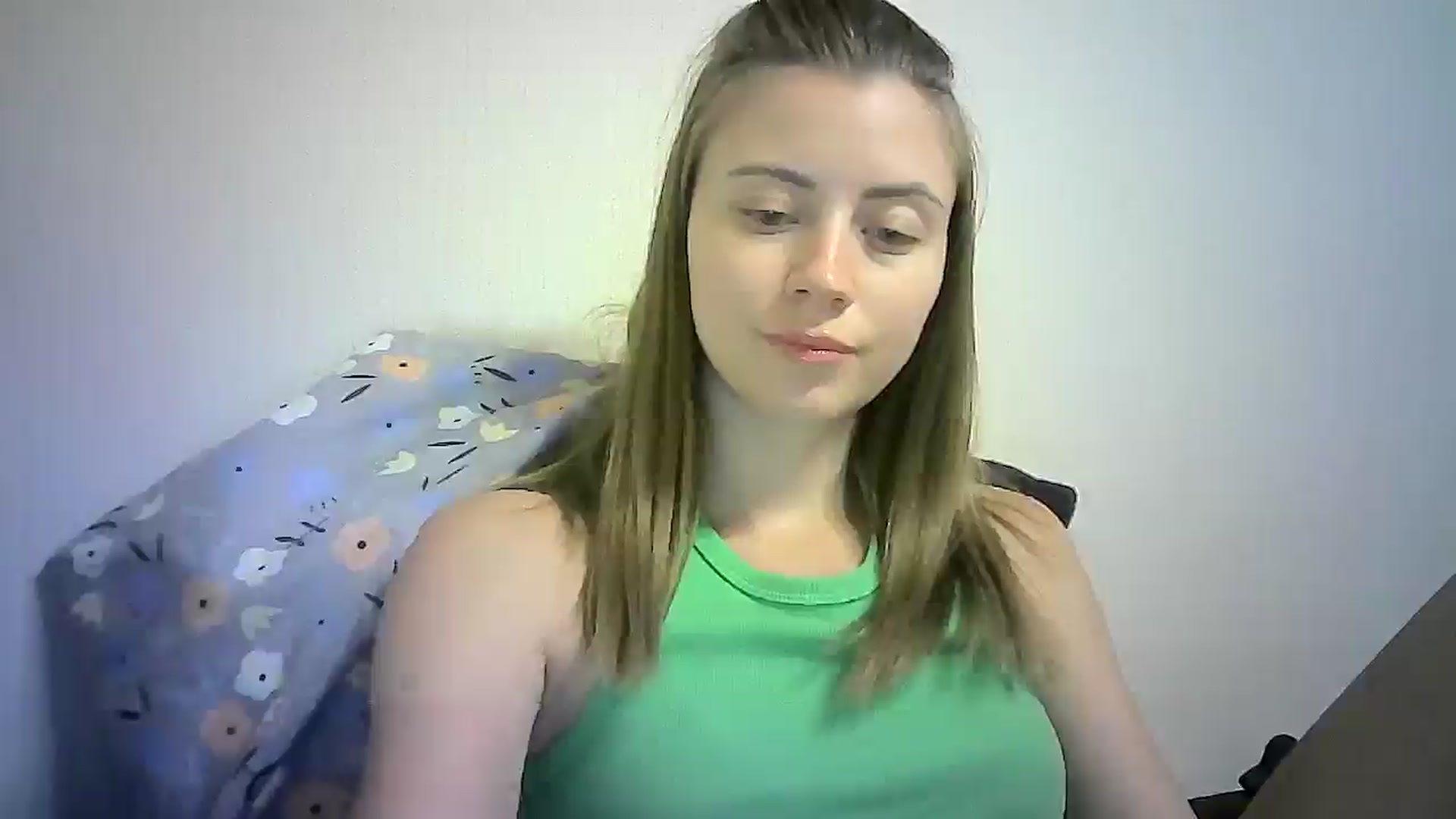 Gallery image thumbnail from Sulfate0's myfreecams stream on, 09/09/2024, 09:40 image 8 of 20