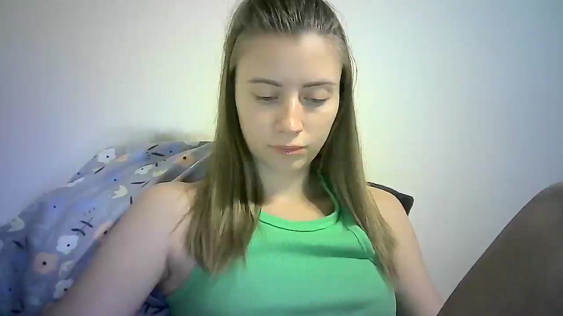 Gallery image thumbnail from Sulfate0's myfreecams stream on, 09/09/2024, 09:40 image 16 of 20
