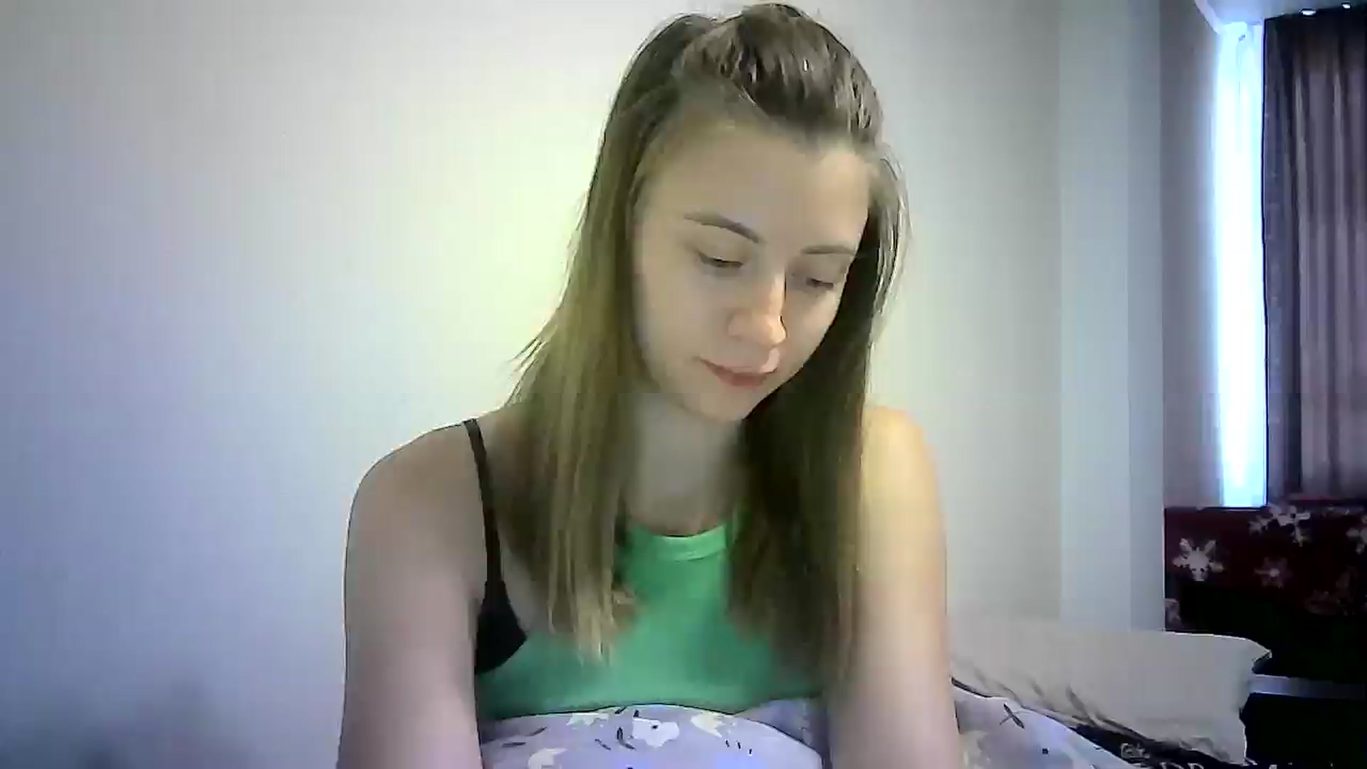 Gallery image thumbnail from Sulfate0's myfreecams stream on, 09/09/2024, 11:39 image 19 of 20