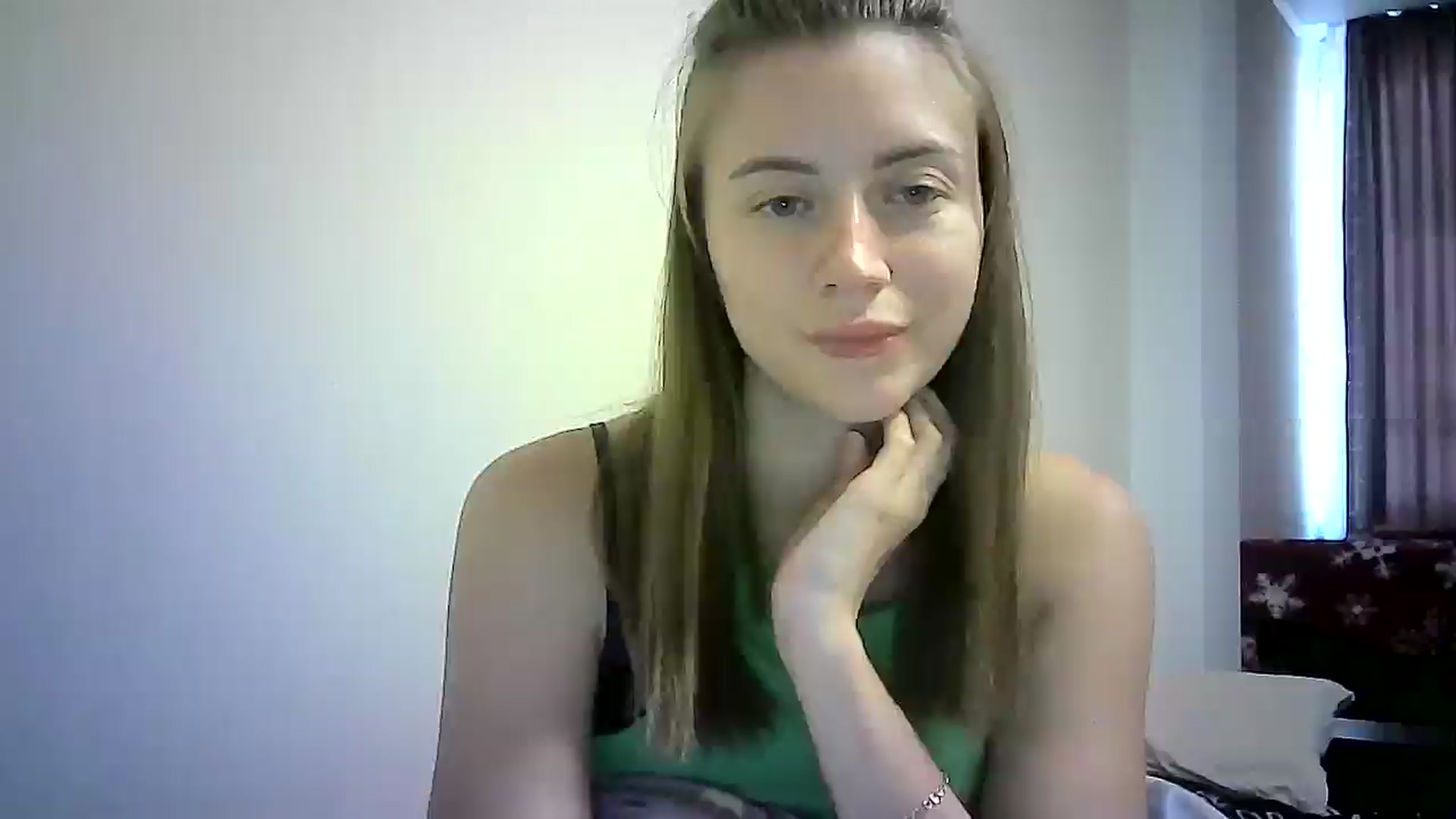 Gallery image thumbnail from Sulfate0's myfreecams stream on, 09/09/2024, 11:39 image 18 of 20