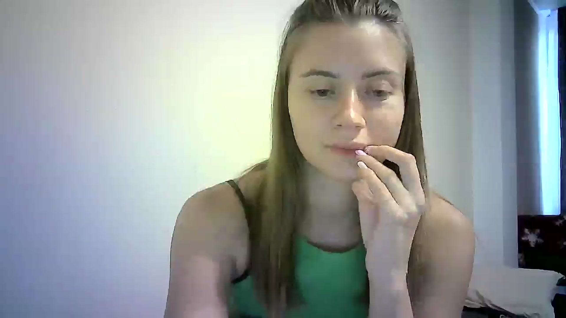 Gallery image thumbnail from Sulfate0's myfreecams stream on, 09/09/2024, 13:34 image 16 of 20