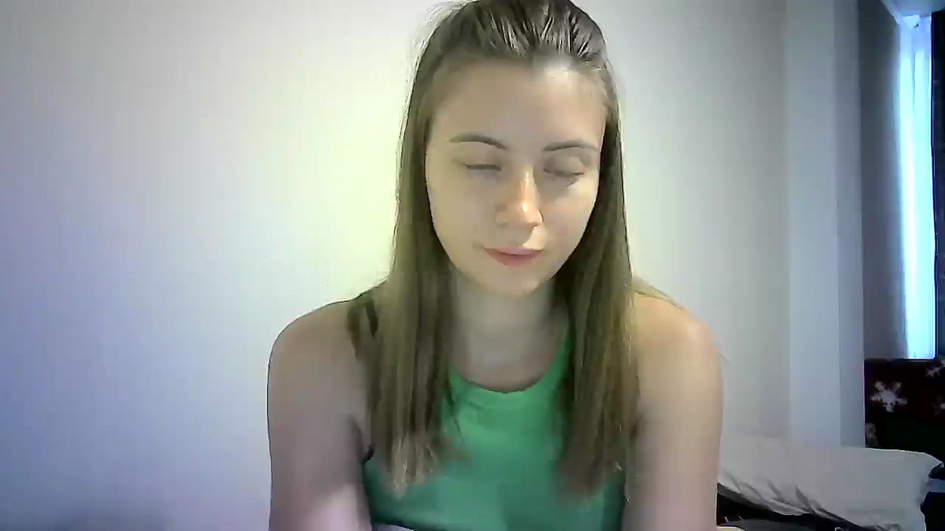 Gallery image thumbnail from Sulfate0's myfreecams stream on, 09/09/2024, 13:34 image 15 of 20