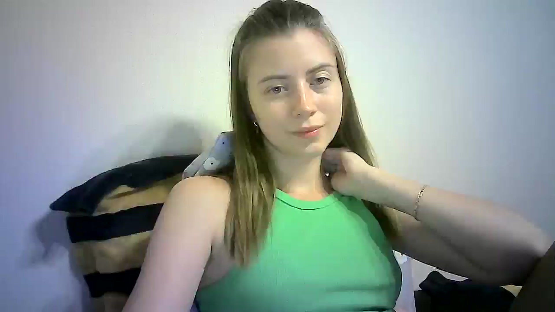 Gallery image thumbnail from Sulfate0's myfreecams stream on, 09/09/2024, 13:34 image 10 of 20