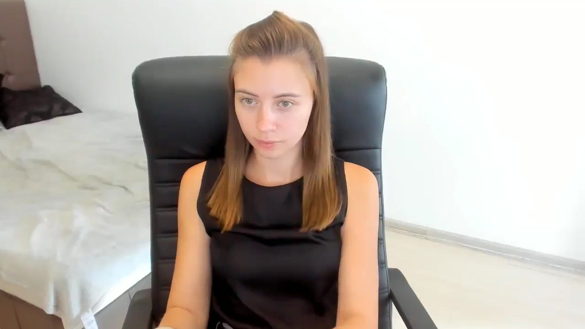 Gallery image thumbnail from Sulfate0's myfreecams stream on, 09/10/2024, 09:23 image 12 of 20