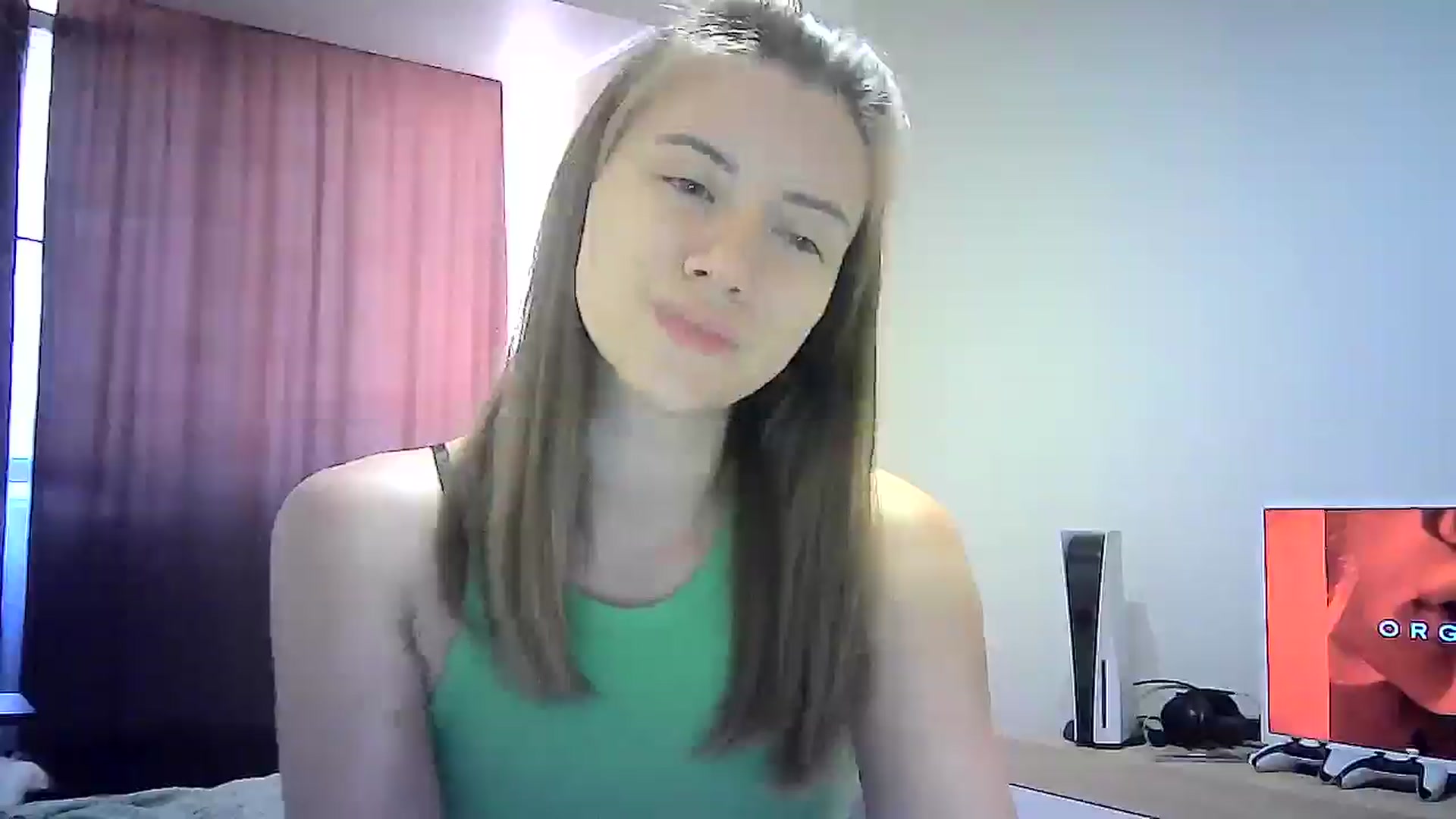 Gallery image thumbnail from Sulfate0's myfreecams stream on, 09/12/2024, 08:09 image 18 of 20