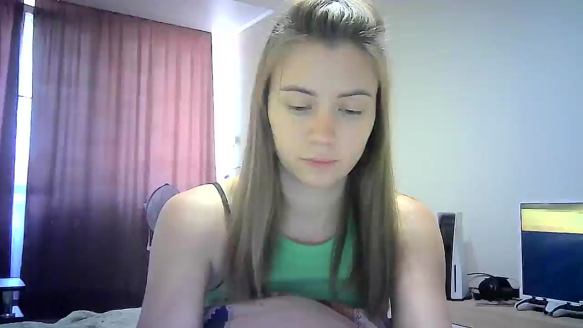 Gallery image thumbnail from Sulfate0's myfreecams stream on, 09/12/2024, 09:55 image 1 of 20