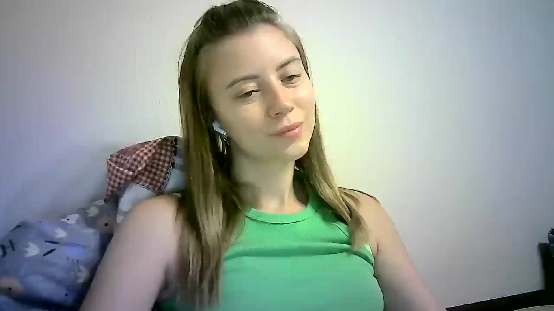 Gallery image thumbnail from Sulfate0's myfreecams stream on, 09/13/2024, 07:24 image 4 of 20