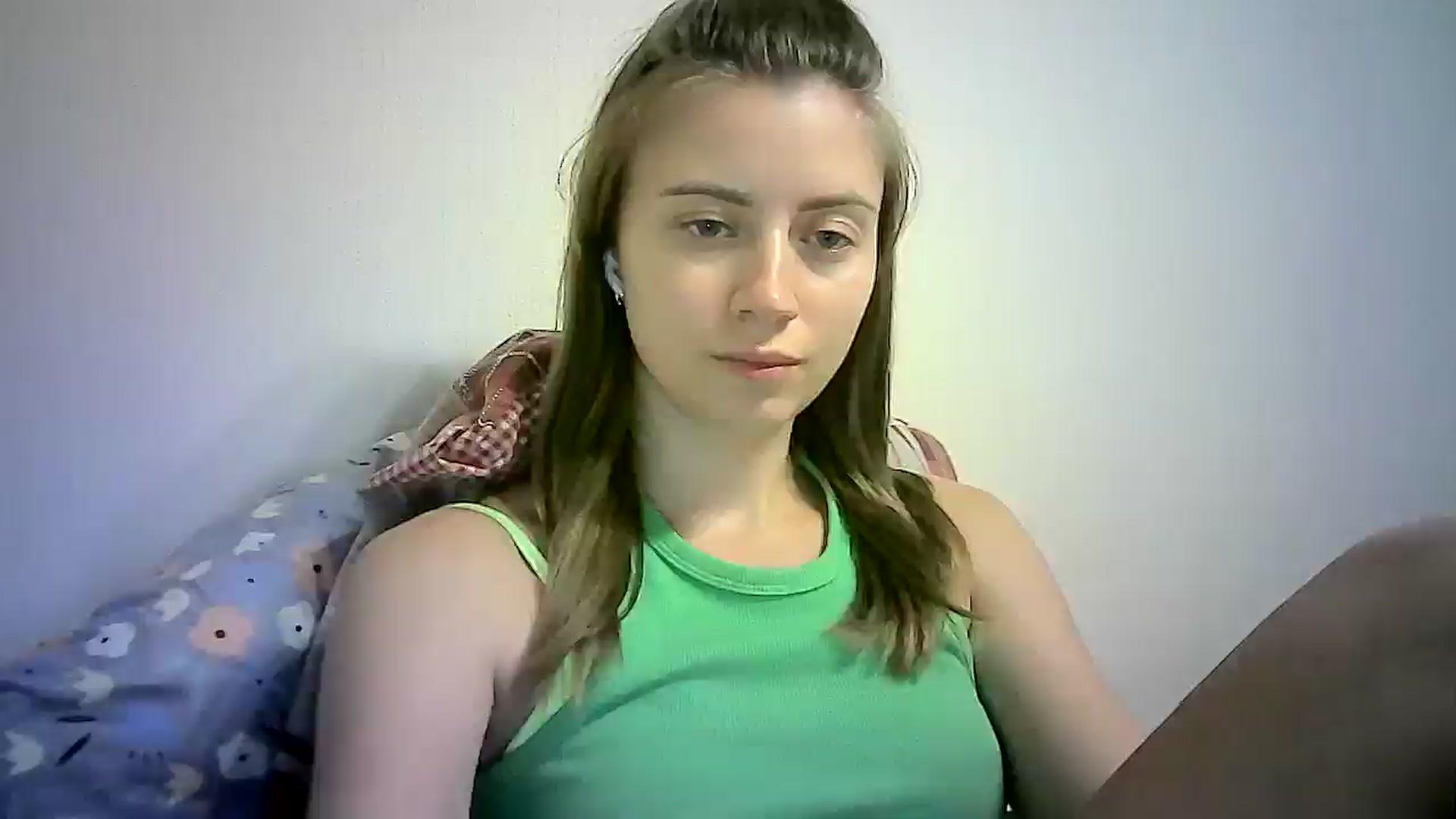 Gallery image thumbnail from Sulfate0's myfreecams stream on, 09/13/2024, 08:44 image 6 of 20