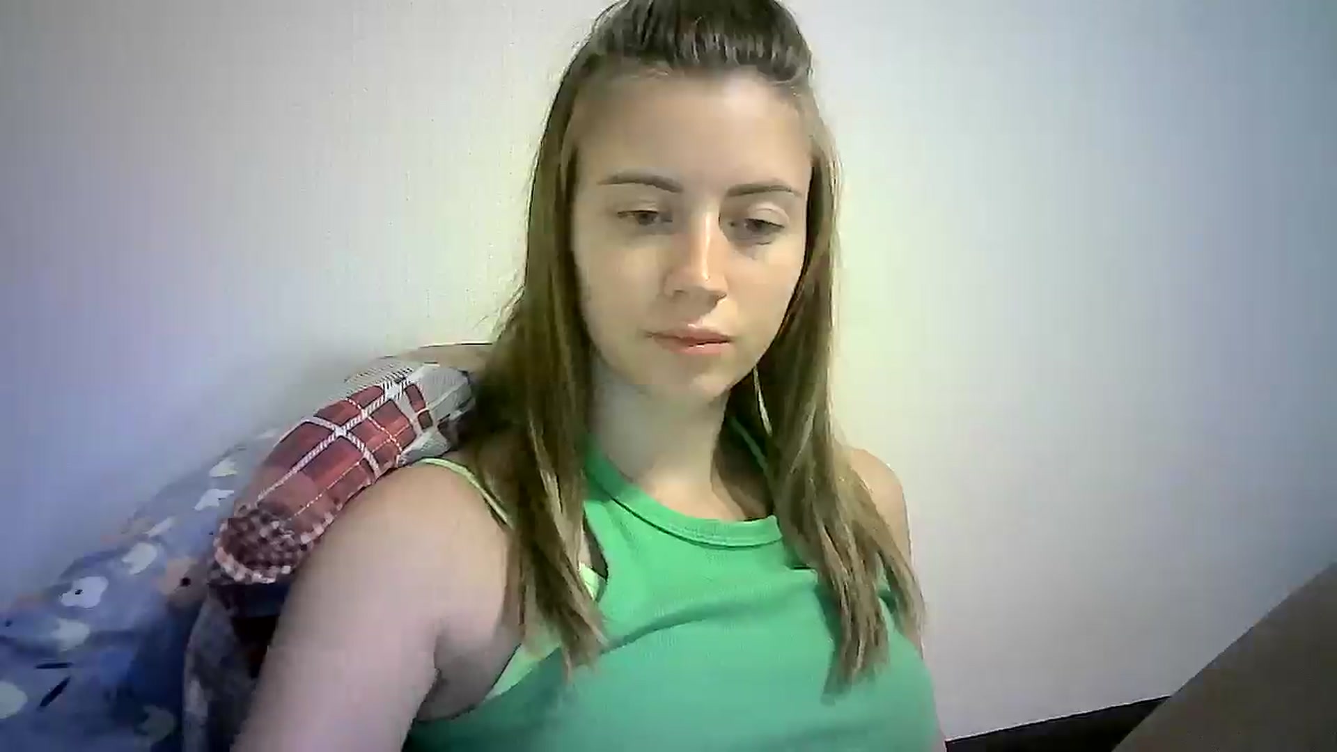 Gallery image thumbnail from Sulfate0's myfreecams stream on, 09/13/2024, 08:44 image 17 of 20
