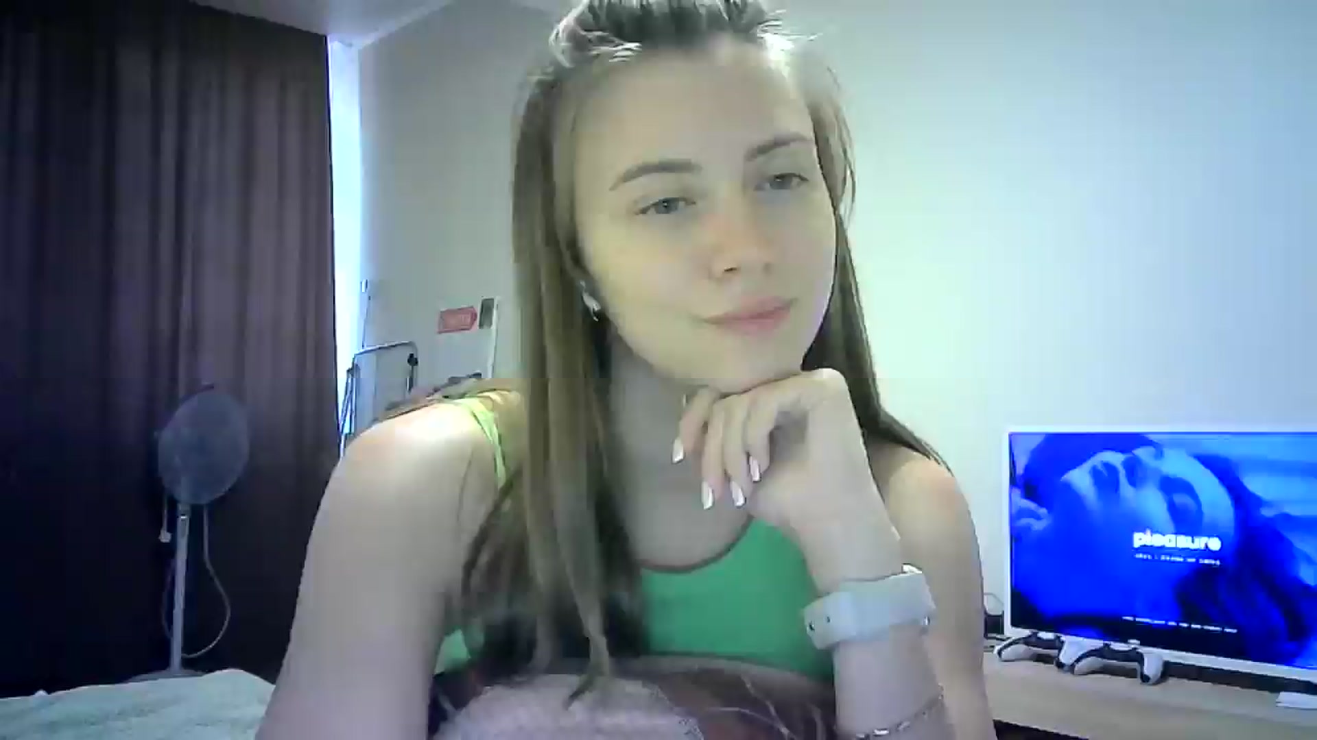 Gallery image thumbnail from Sulfate0's myfreecams stream on, 09/13/2024, 12:19 image 5 of 20