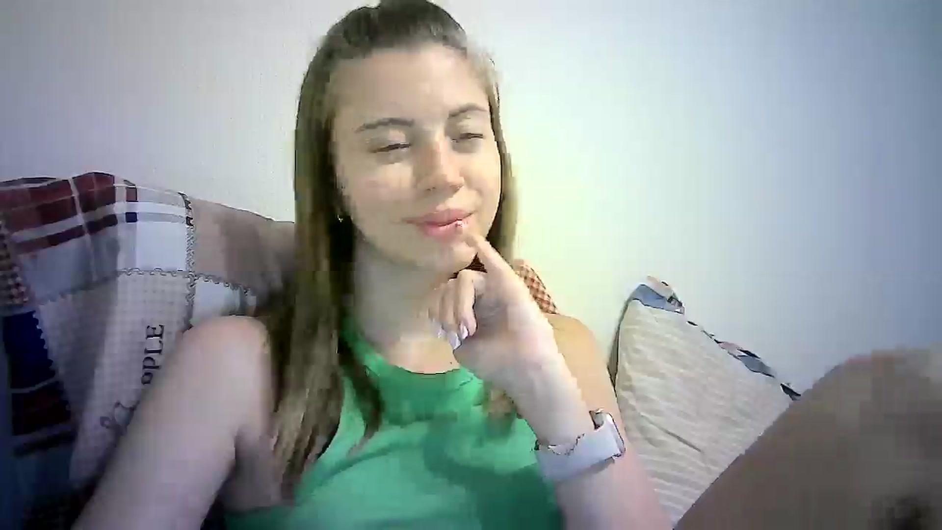Gallery image thumbnail from Sulfate0's myfreecams stream on, 09/14/2024, 10:37 image 4 of 20