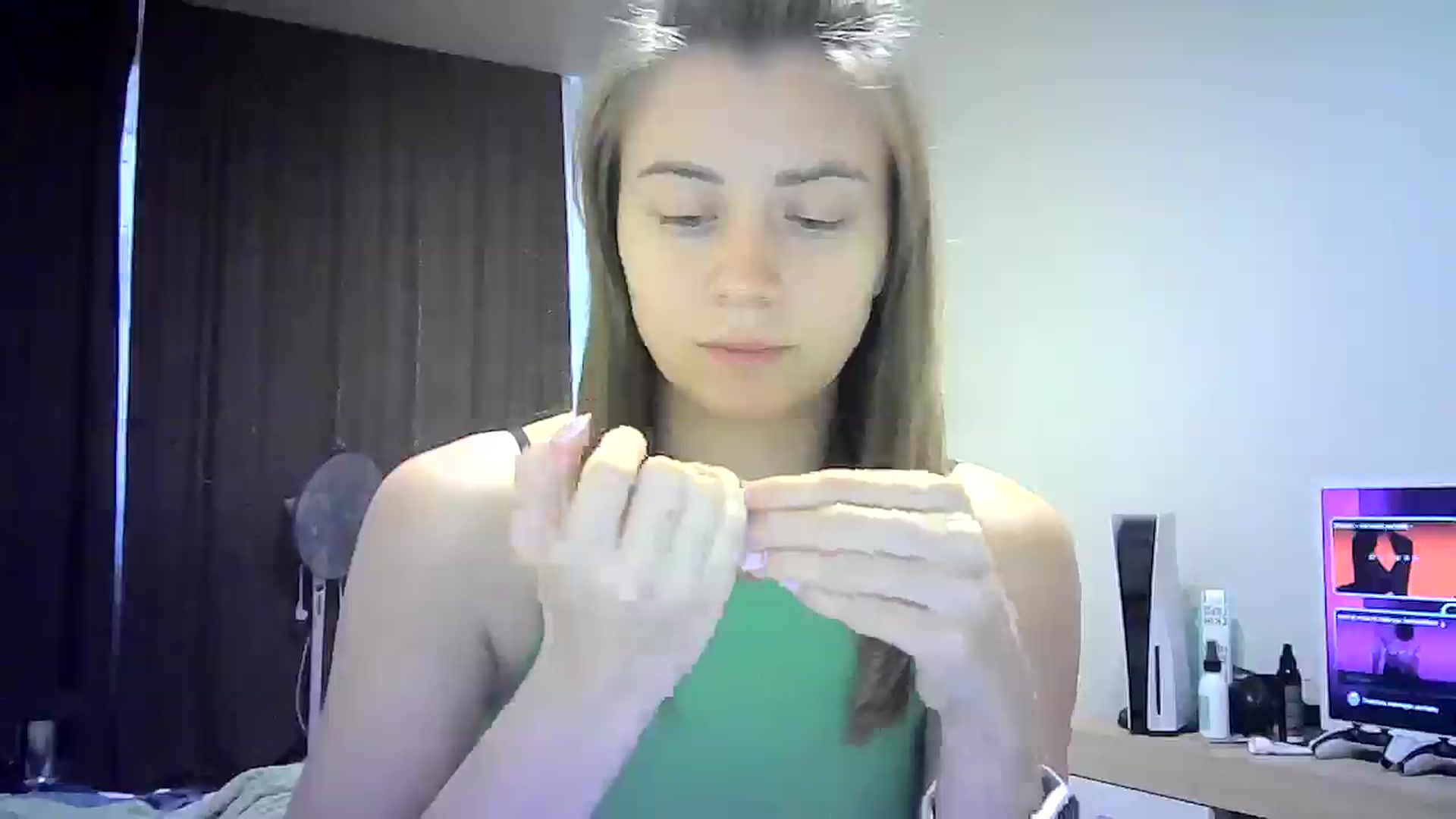 Gallery image thumbnail from Sulfate0's myfreecams stream on, 09/15/2024, 09:00 image 19 of 20
