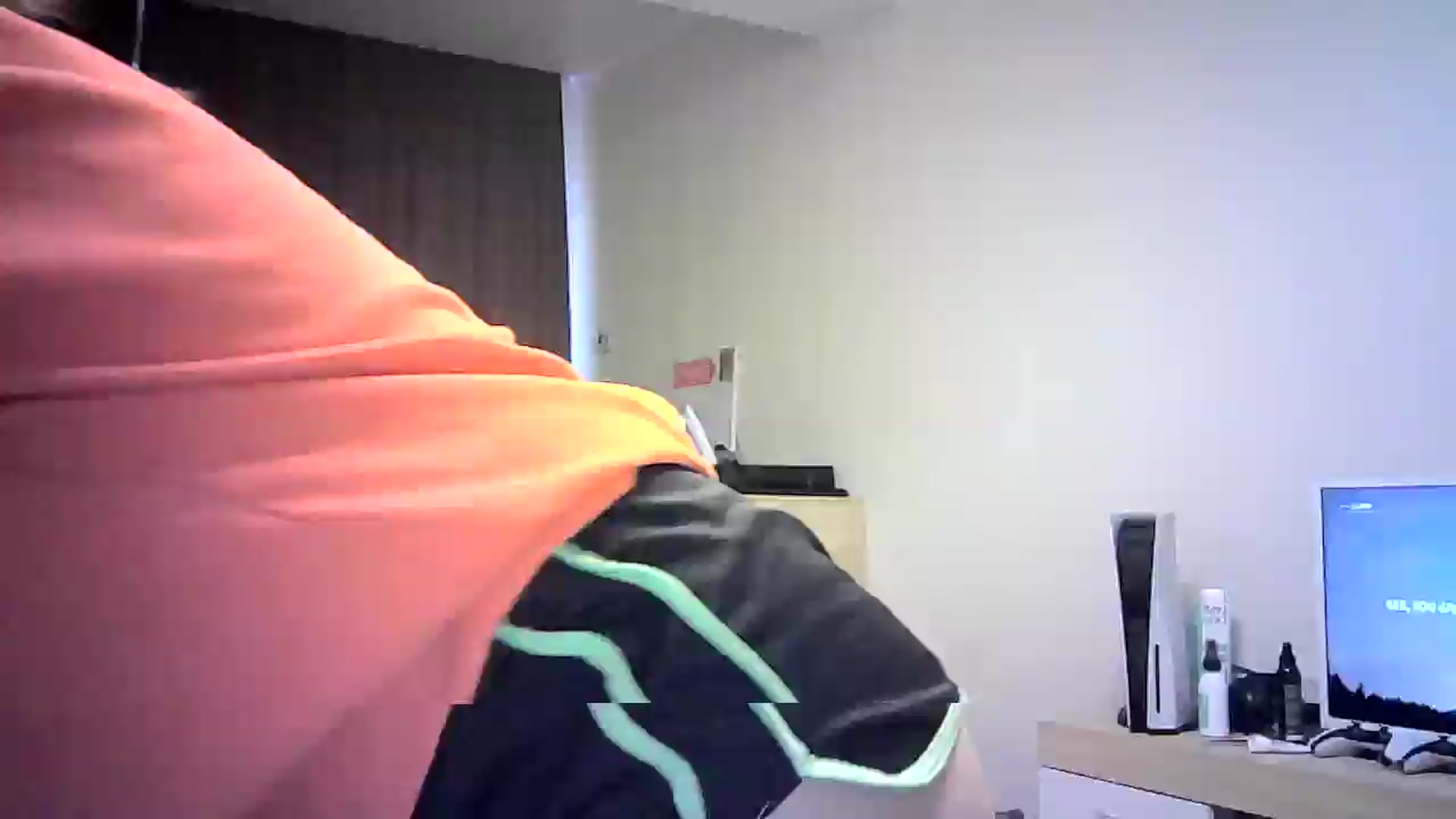 Gallery image thumbnail from Sulfate0's myfreecams stream on, 09/15/2024, 10:04 image 3 of 20