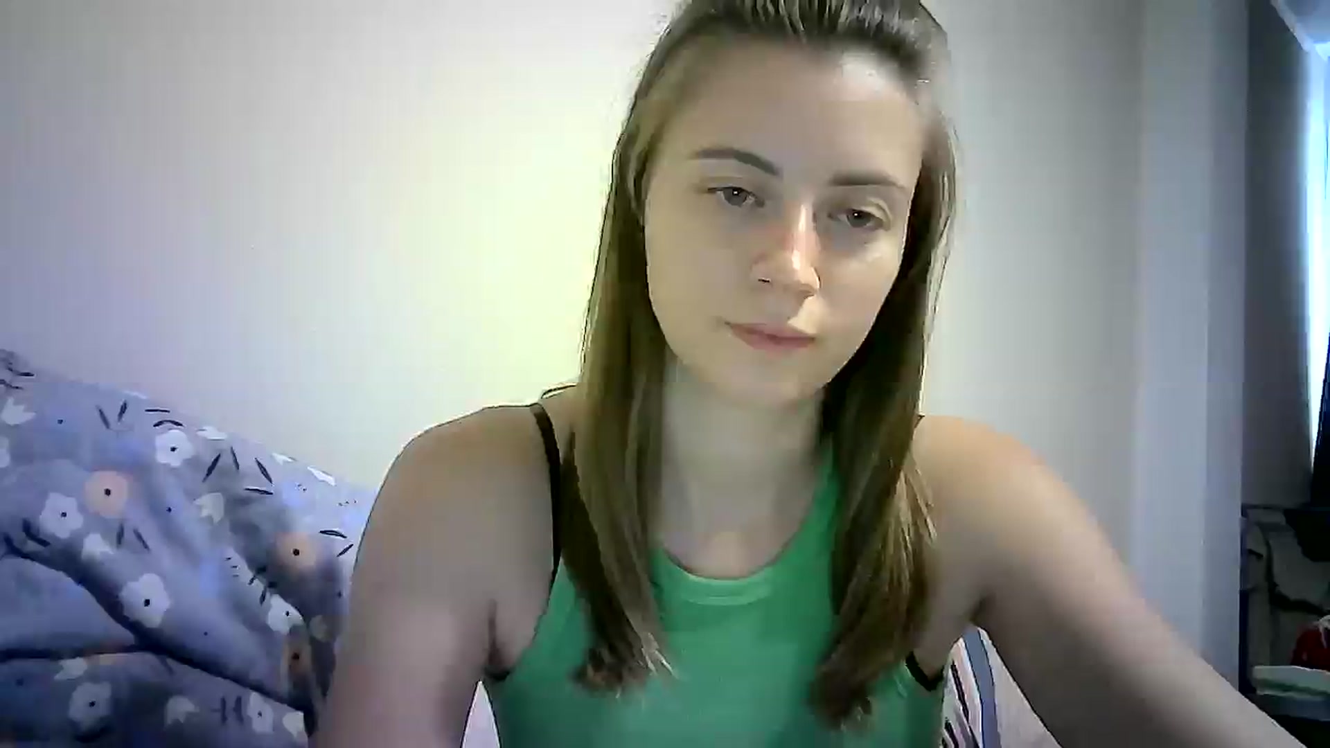 Gallery image thumbnail from Sulfate0's myfreecams stream on, 09/16/2024, 13:23 image 9 of 20