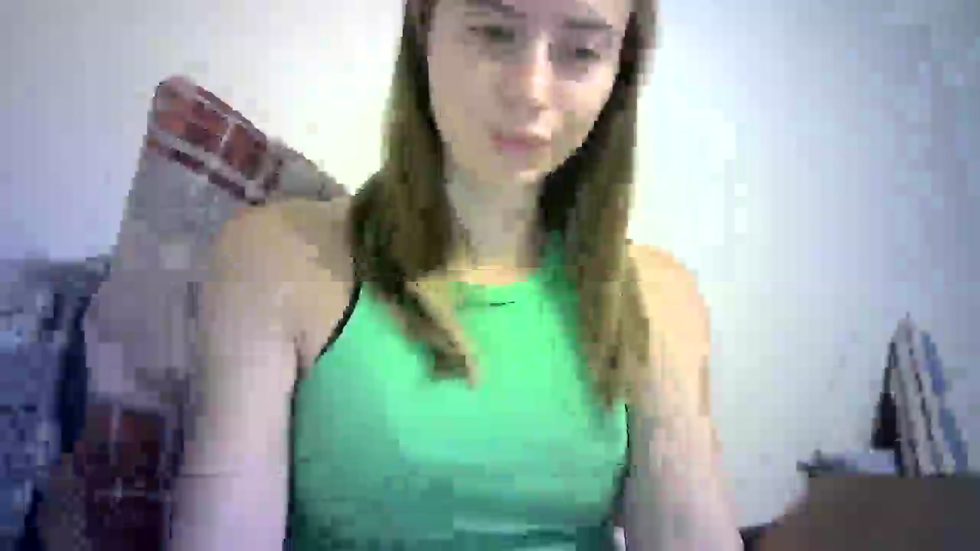 Gallery image thumbnail from Sulfate0's myfreecams stream on, 09/16/2024, 13:23 image 15 of 20