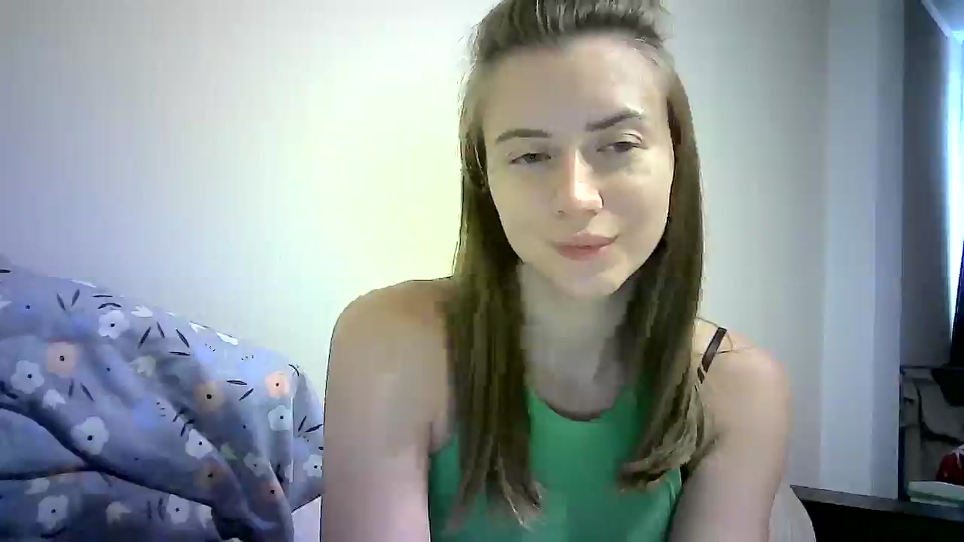 Gallery image thumbnail from Sulfate0's myfreecams stream on, 09/16/2024, 13:23 image 4 of 20