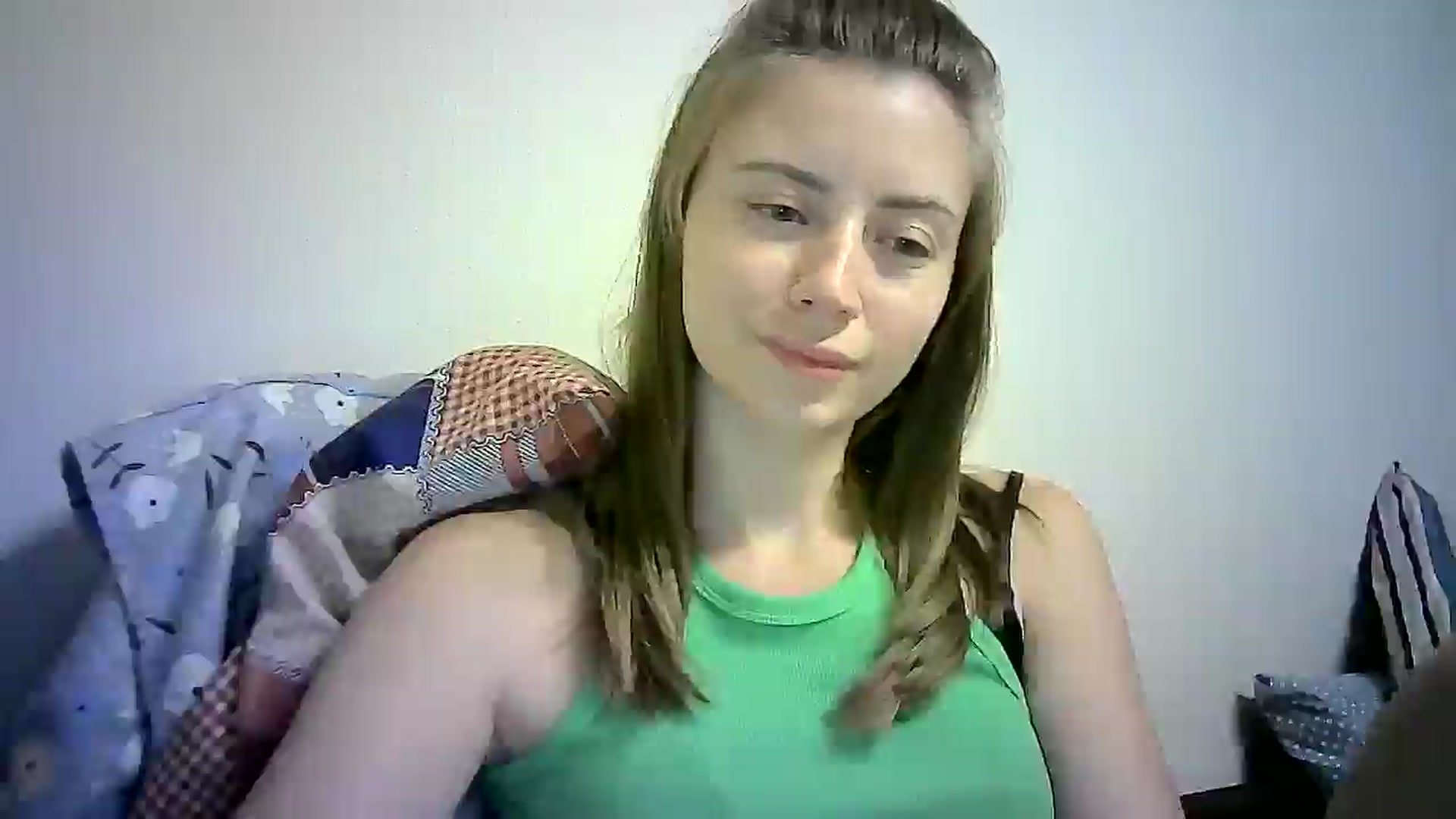 Gallery image thumbnail from Sulfate0's myfreecams stream on, 09/16/2024, 13:49 image 9 of 20