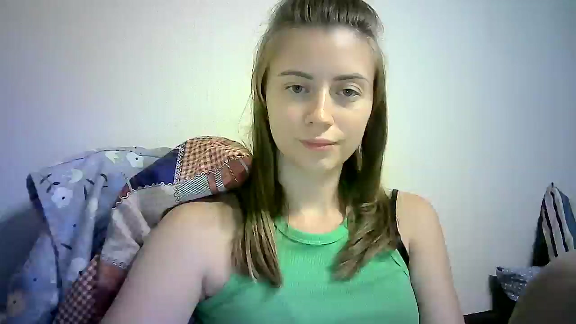 Gallery image thumbnail from Sulfate0's myfreecams stream on, 09/16/2024, 13:49 image 12 of 20