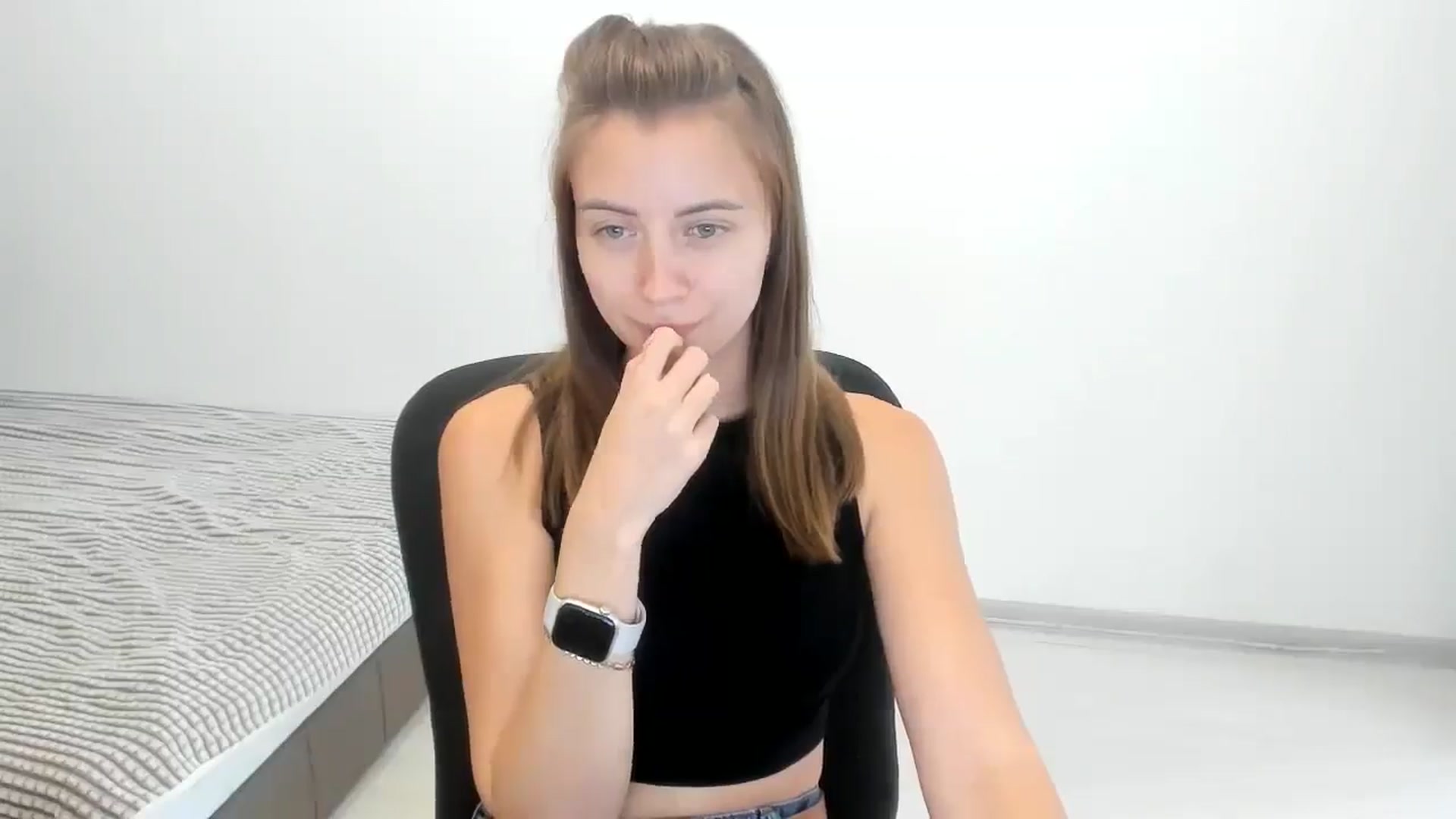 Gallery image thumbnail from Sulfate0's myfreecams stream on, 09/18/2024, 10:34 image 11 of 20