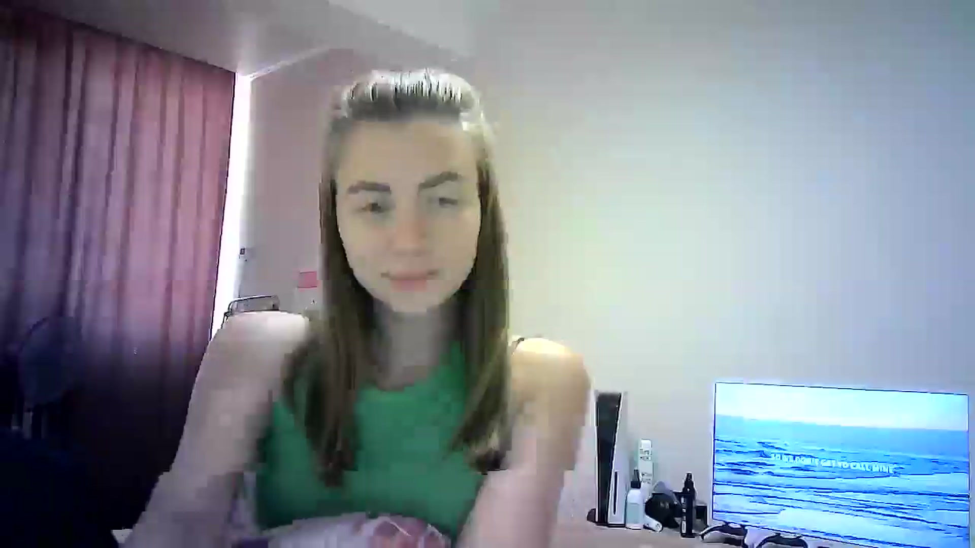 Gallery image thumbnail from Sulfate0's myfreecams stream on, 09/19/2024, 09:40 image 16 of 20