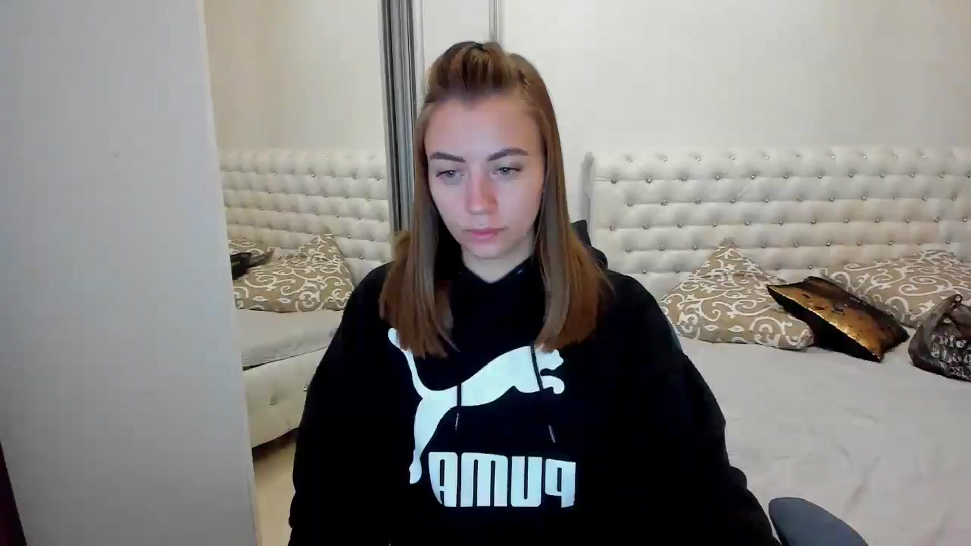 Gallery image thumbnail from Sulfate0's myfreecams stream on, 09/21/2024, 07:37 image 15 of 20