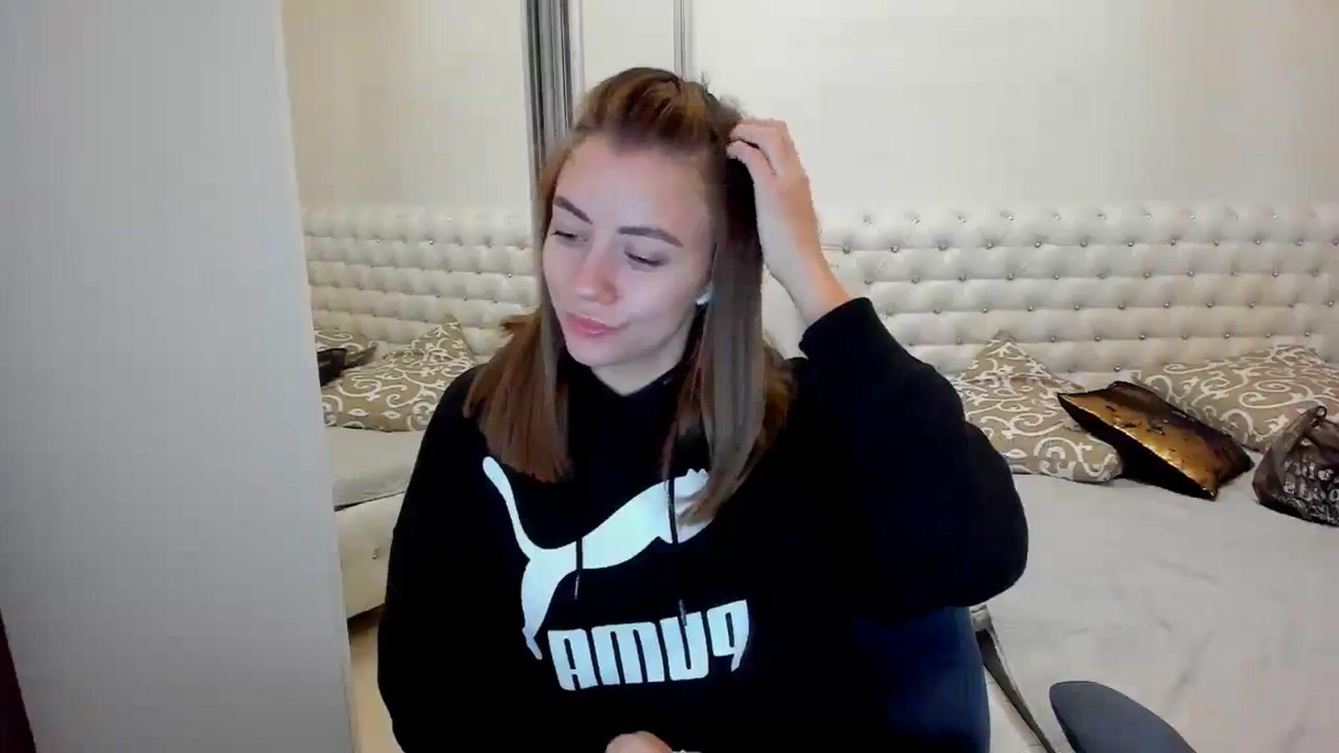 Gallery image thumbnail from Sulfate0's myfreecams stream on, 09/21/2024, 07:37 image 18 of 20