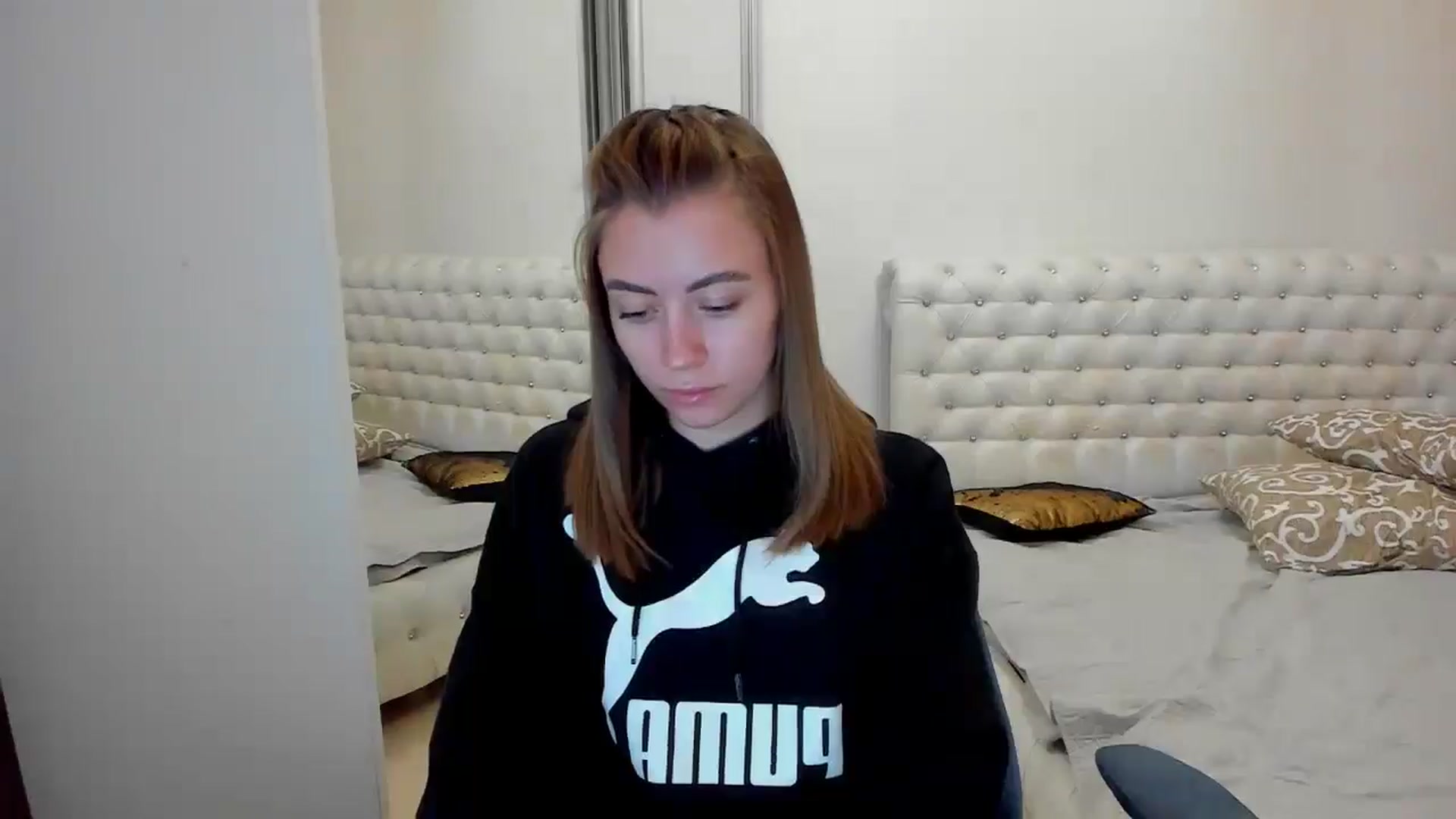 Gallery image thumbnail from Sulfate0's myfreecams stream on, 09/21/2024, 08:37 image 19 of 20