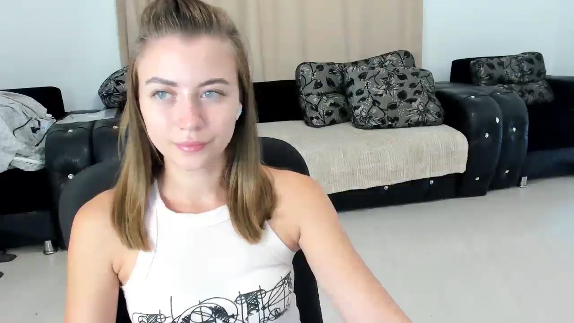 Gallery image thumbnail from Sulfate0's myfreecams stream on, 09/26/2024, 08:49 image 3 of 20